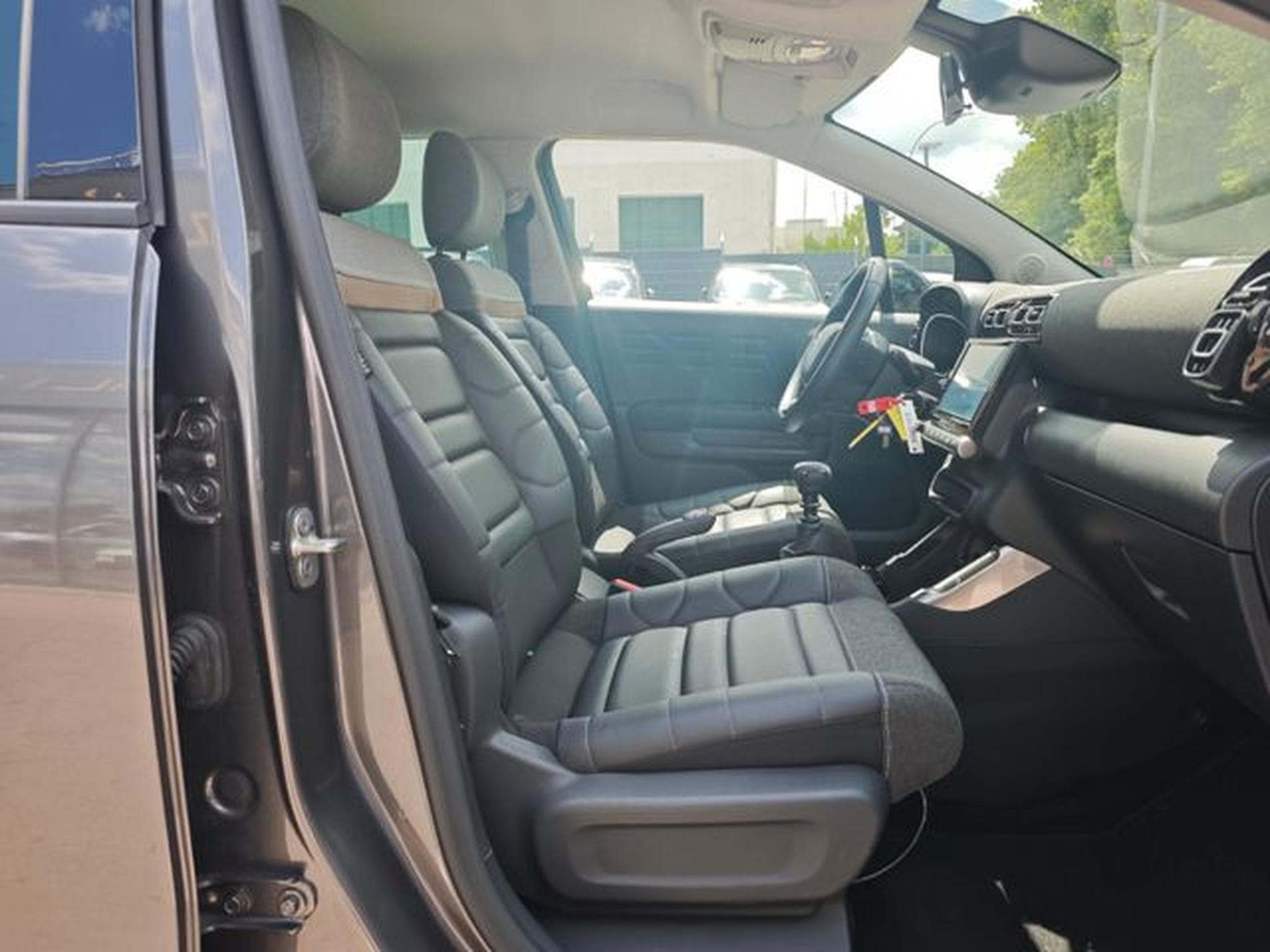 Citroën C3 Aircross C3 AIRCROSS*STYLE DESIGN PAKET*KAMERA*TEILLEDER* (2023) - Photo 15