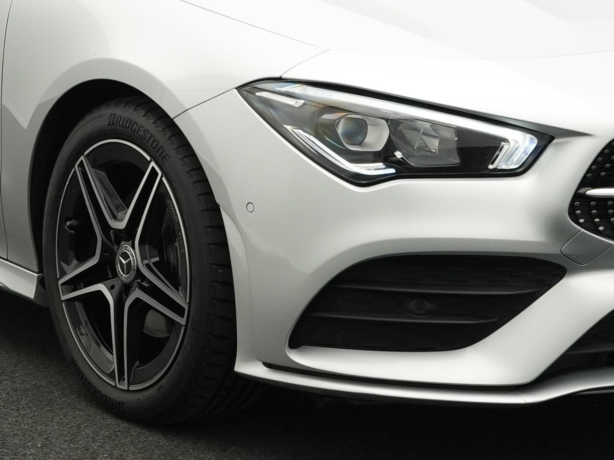 Mercedes CLA 180 AMG-Line Cpe LED+Pano+Night+MBUX (2021) - Photo 7