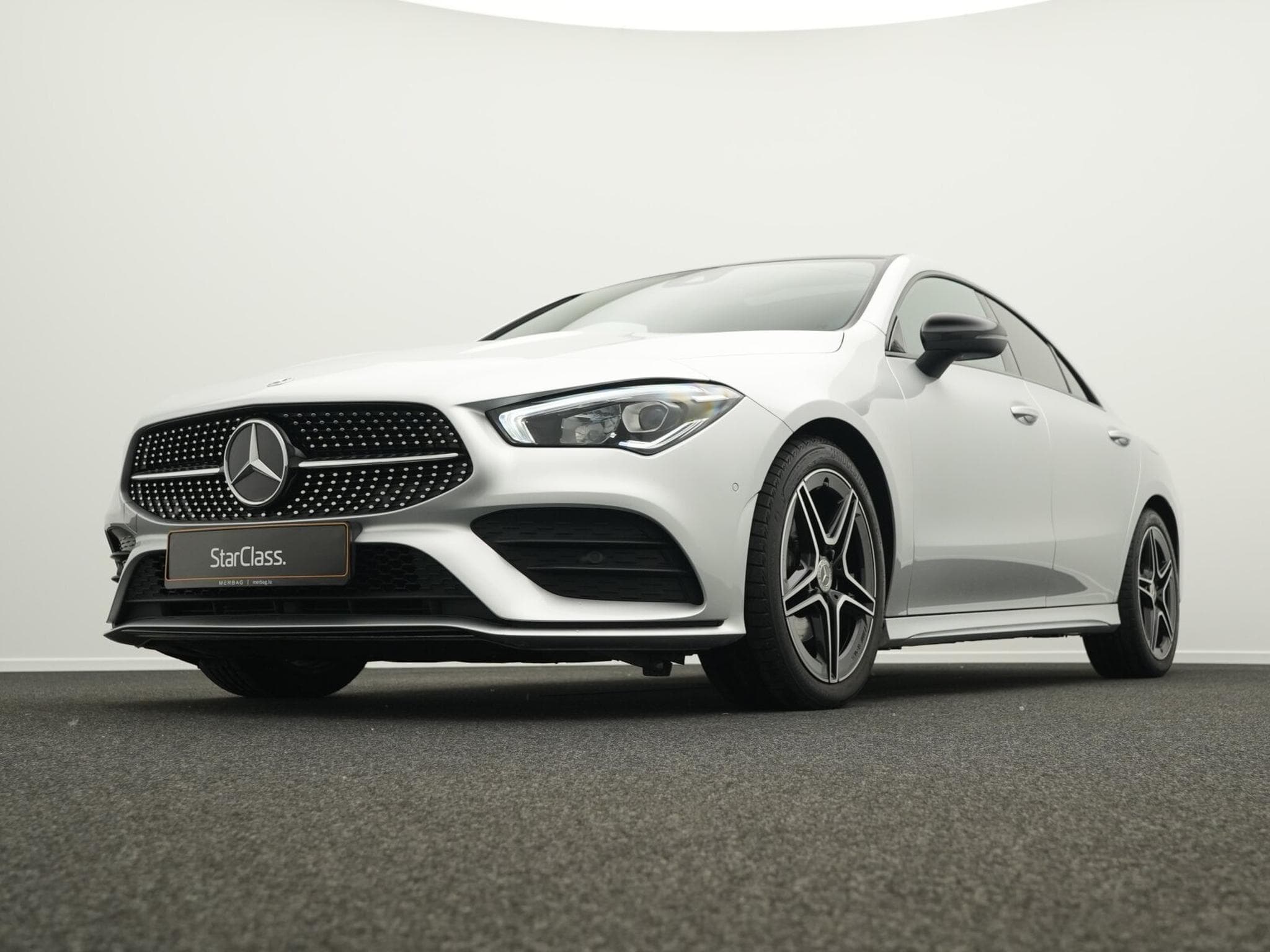 Mercedes CLA 180 AMG-Line Cpe LED+Pano+Night+MBUX (2021) - Photo 8