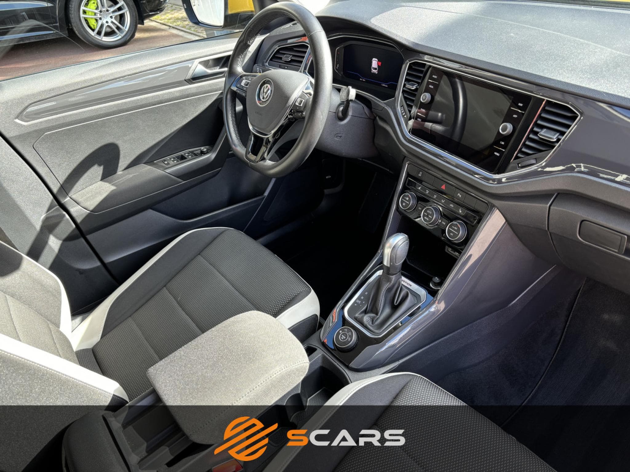 VW T-Roc 2.0 TDI DSG 4Motion 150cv (2020) - Photo 9