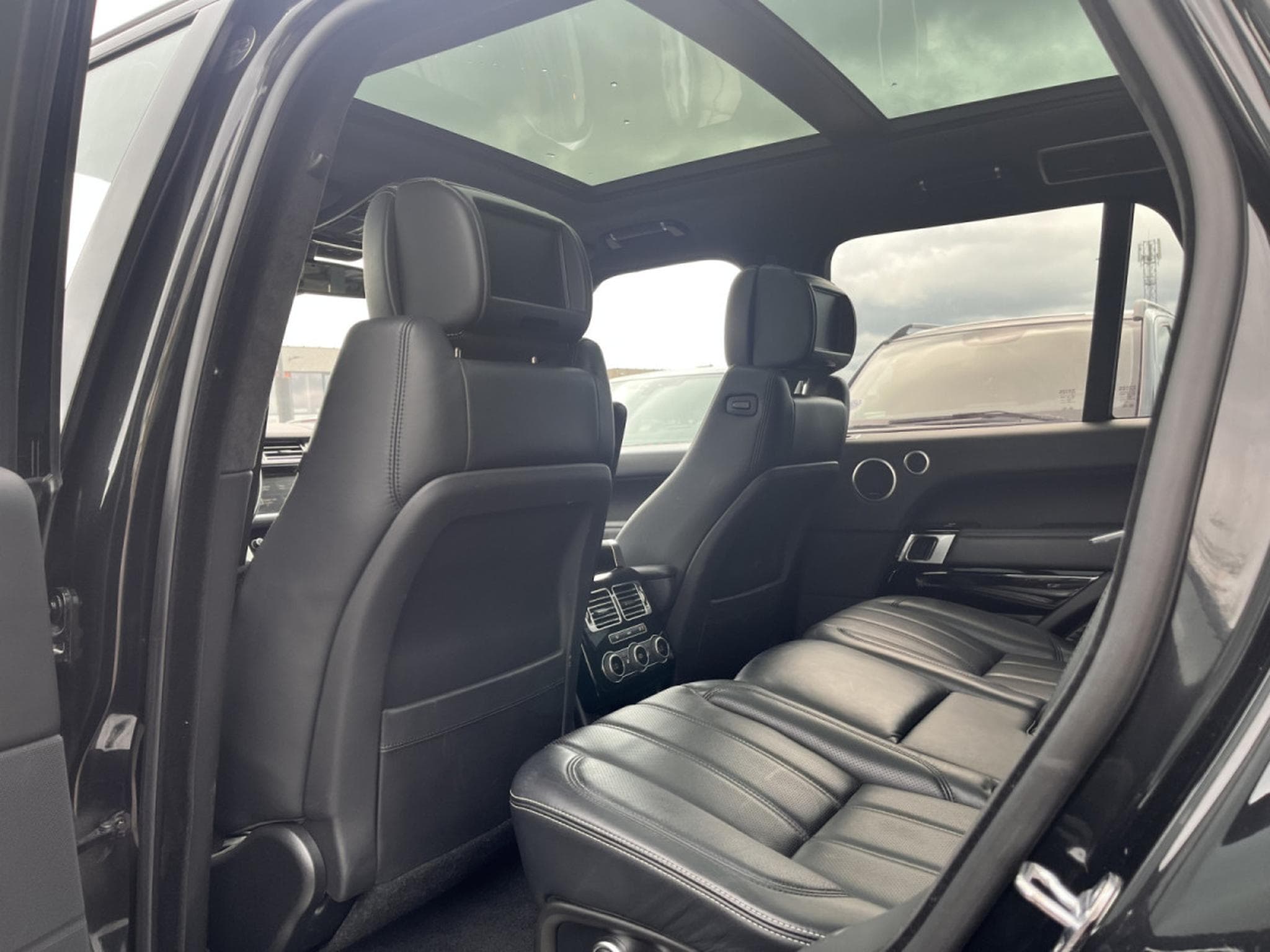 Land-Rover Range Rover SDV8 4.4 Autobiography/STARTECH/DVD/*VOLL*AHK/1ST HAND (2016) - Photo 16