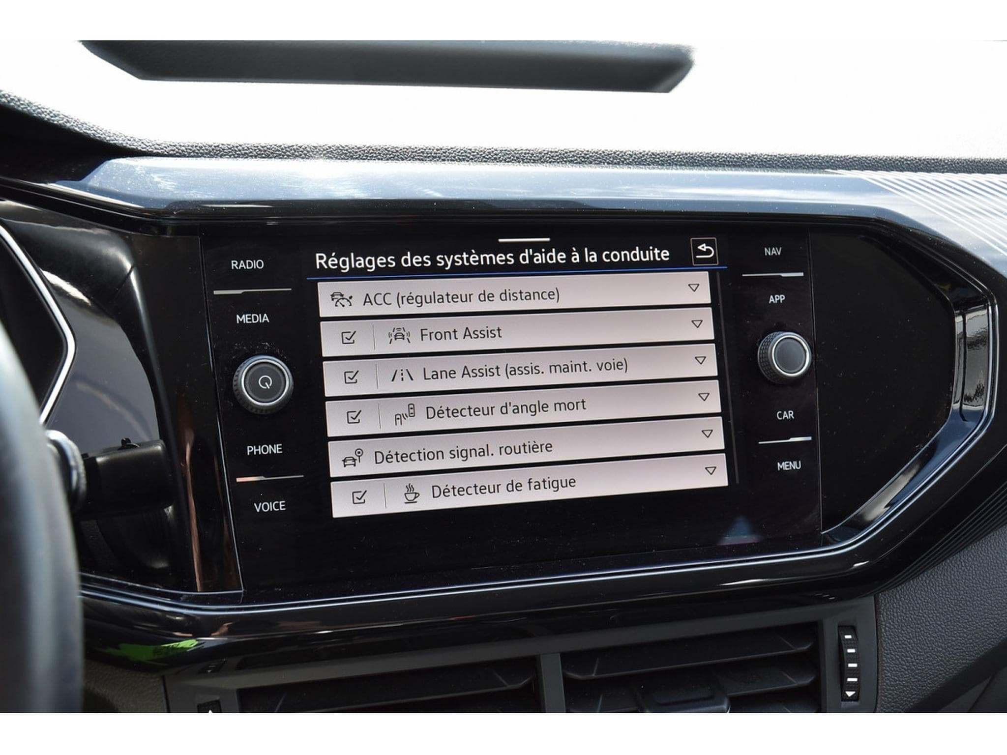 VW T-Cross 1.5 TSI Style DSG ACC LANE SIDE GPS CAM (2021) - Foto 15