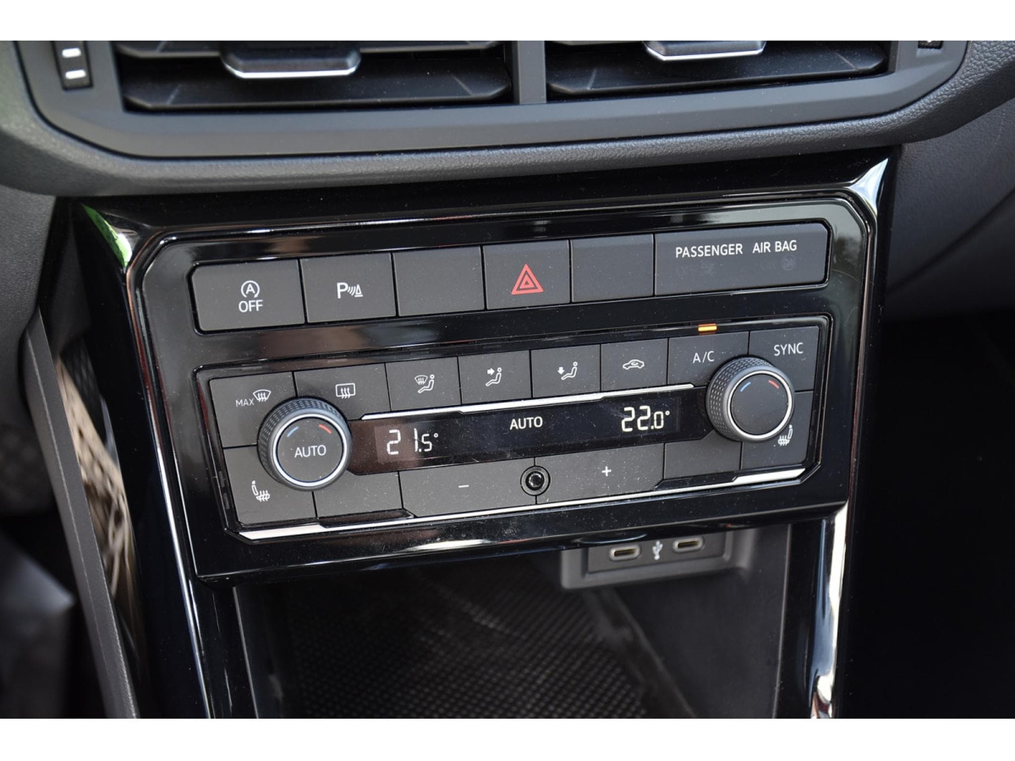 VW T-Cross 1.5 TSI Style DSG ACC LANE SIDE GPS CAM (2021) - Foto 17