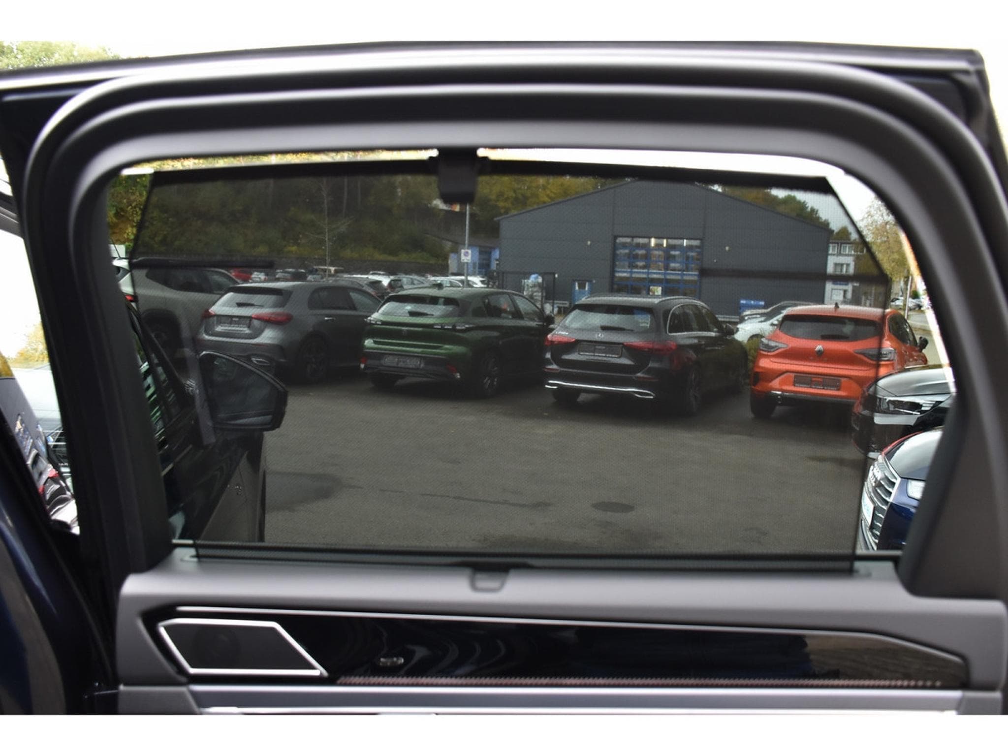 VW Touareg 3.0 TDI 4Motion R-Line Tip. SUSP PNEU PANO CUIR MEMO CHFF AD (2026) - Foto 21