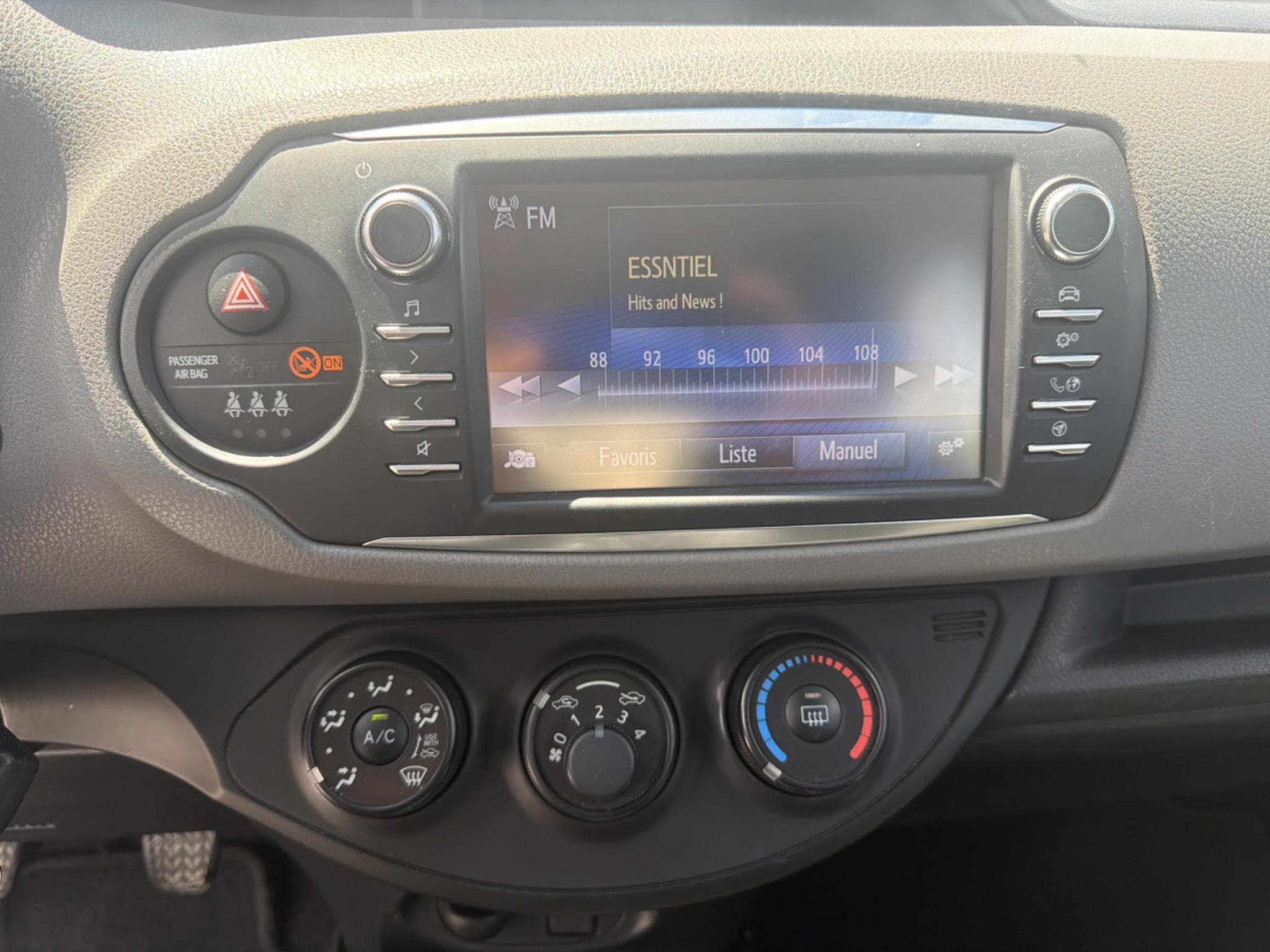 Toyota Yaris 1.5 BM6 112CV (2018) - Foto 14
