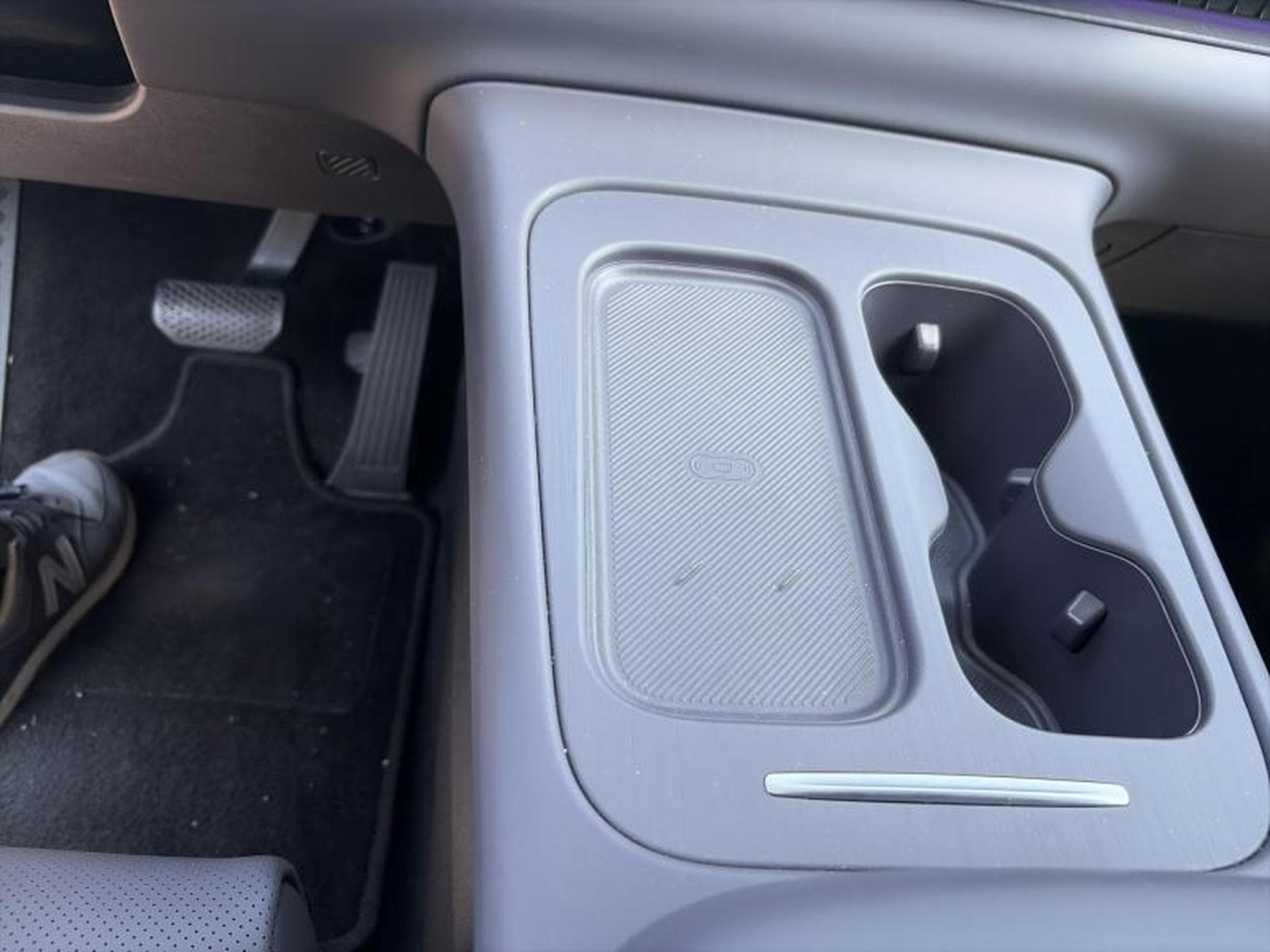 LEAPMOTOR C10 DESIGN REEV (2025) - Photo 19