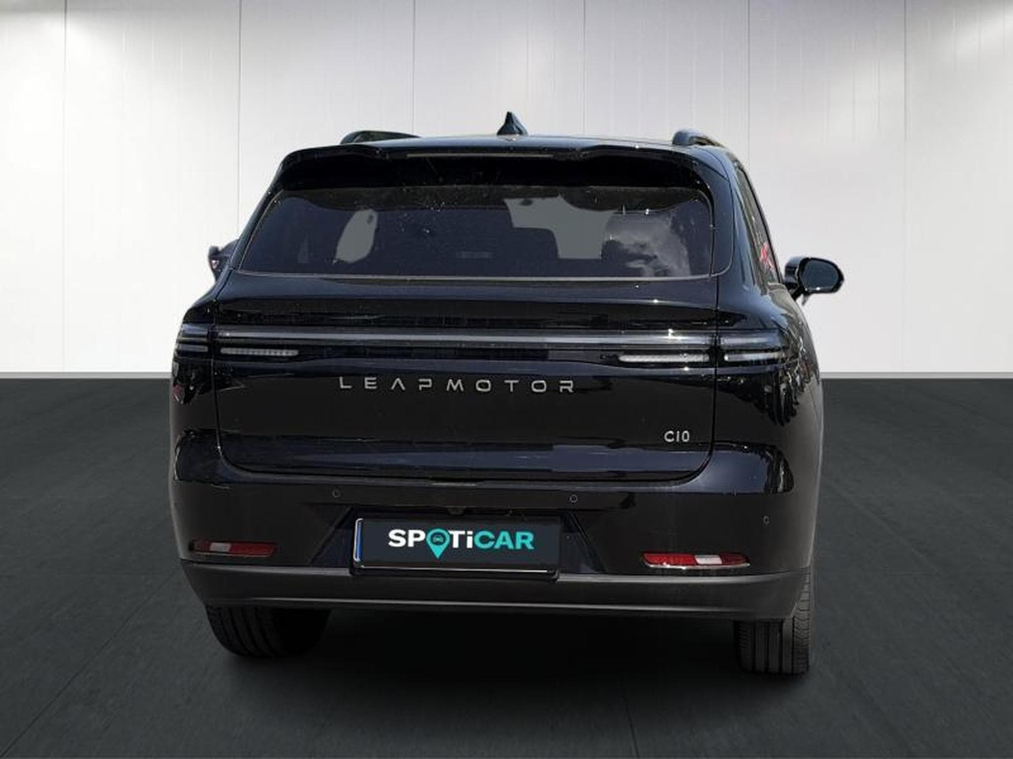 LEAPMOTOR C10 DESIGN REEV (2025) - Photo 5