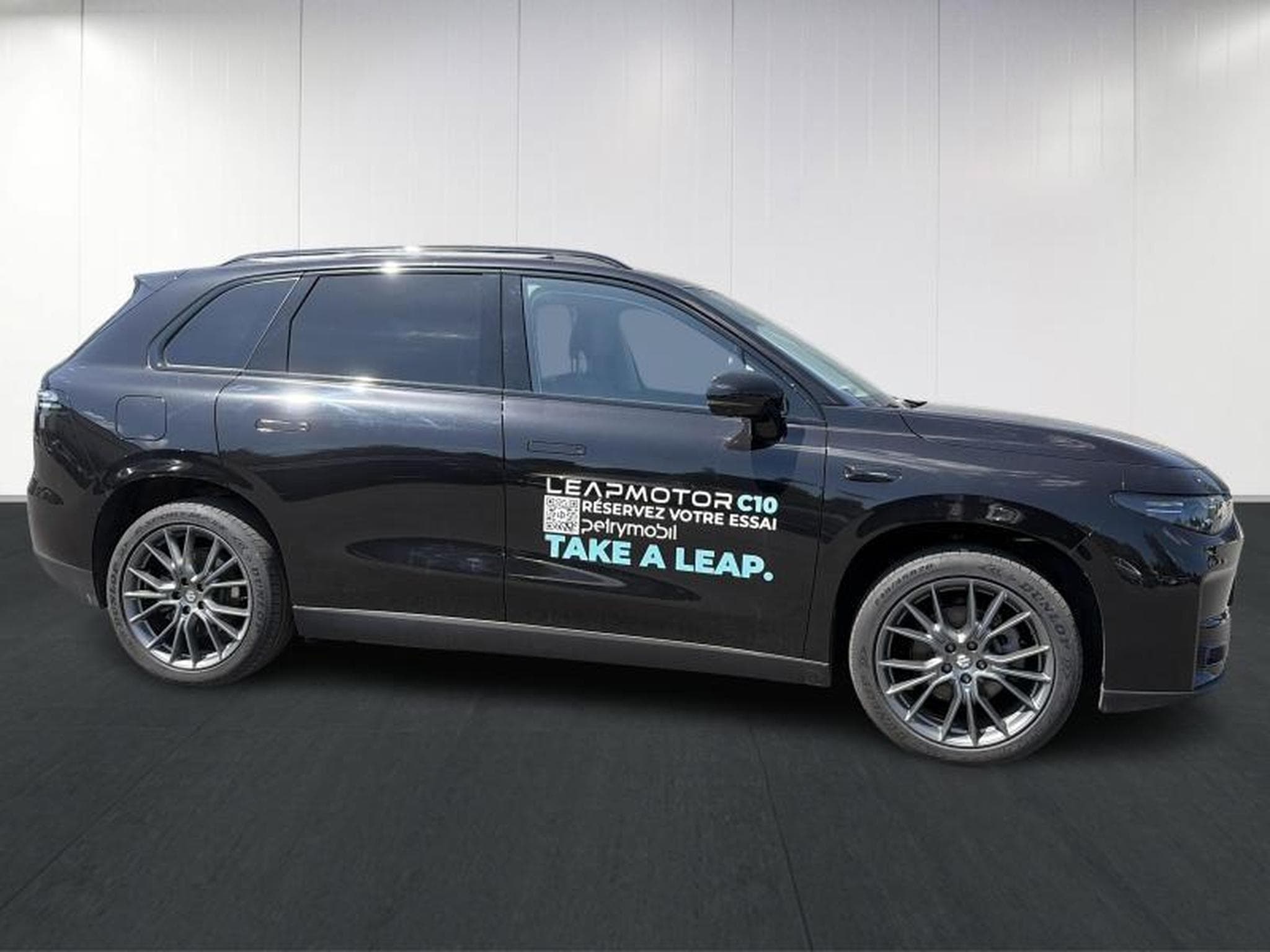 LEAPMOTOR C10 DESIGN REEV (2025) - Photo 8