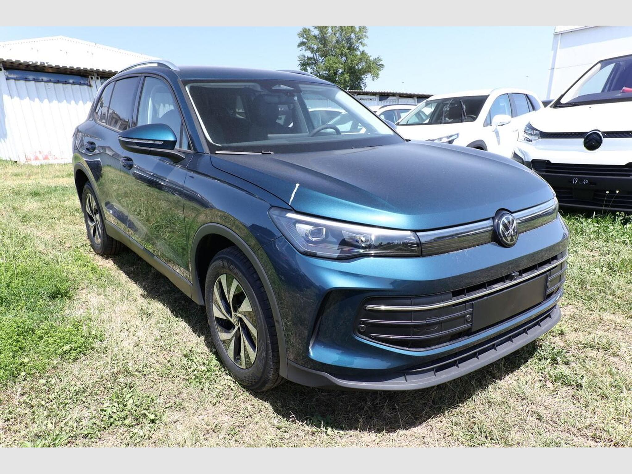 VW Tiguan DSG LED+ IQ.DRIVE (2026) - Foto 2