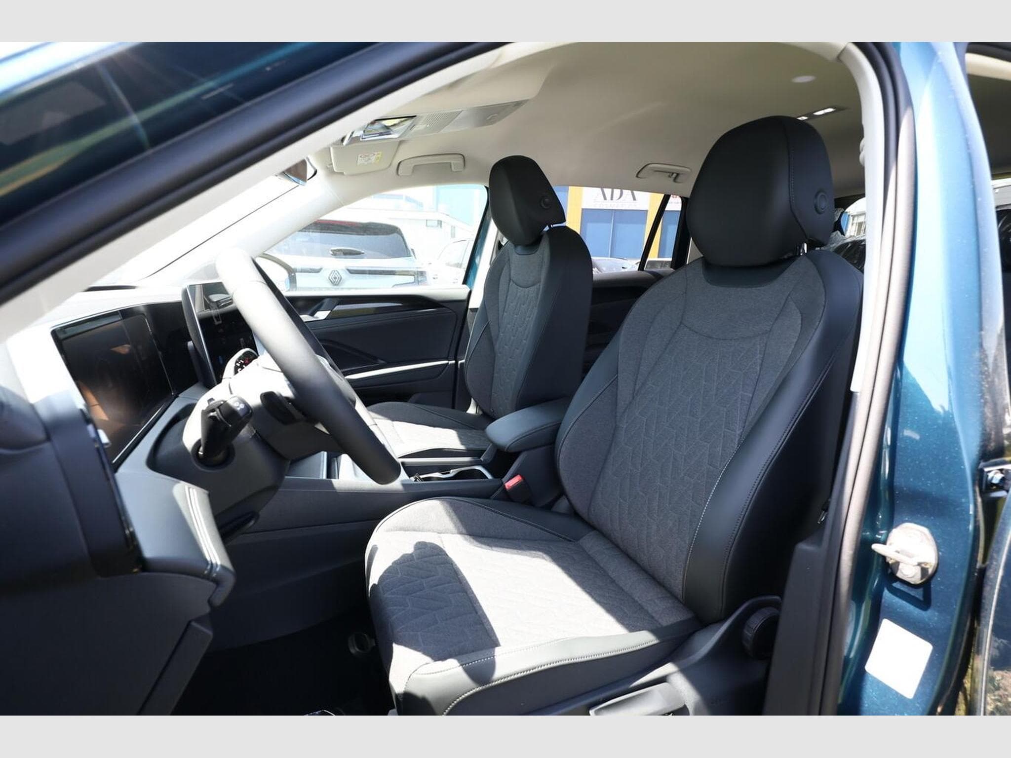 VW Tiguan DSG LED+ IQ.DRIVE (2026) - Foto 6