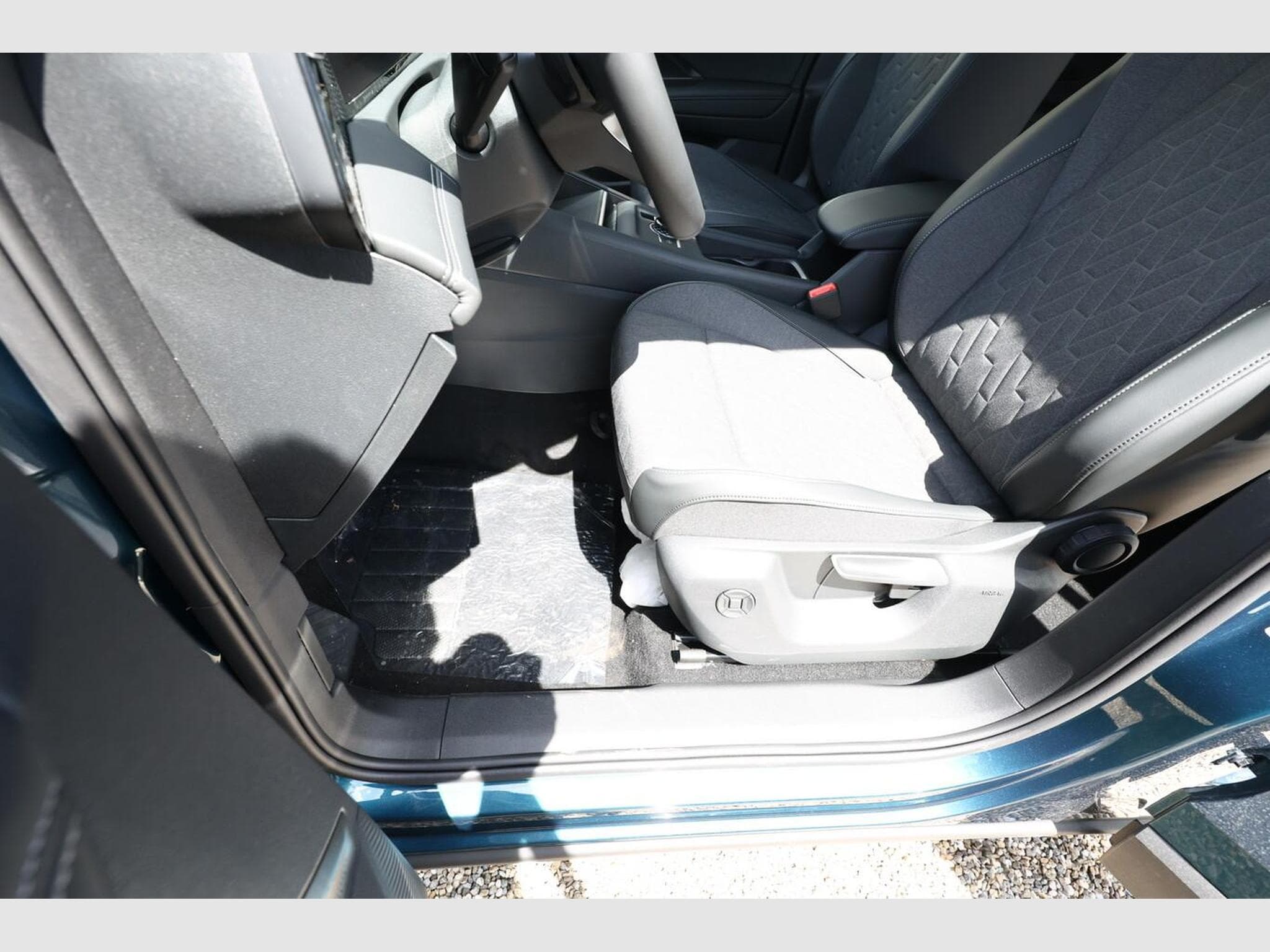 VW Tiguan PHEV 5JGarantie IQ.Drive (2026) - Photo 13