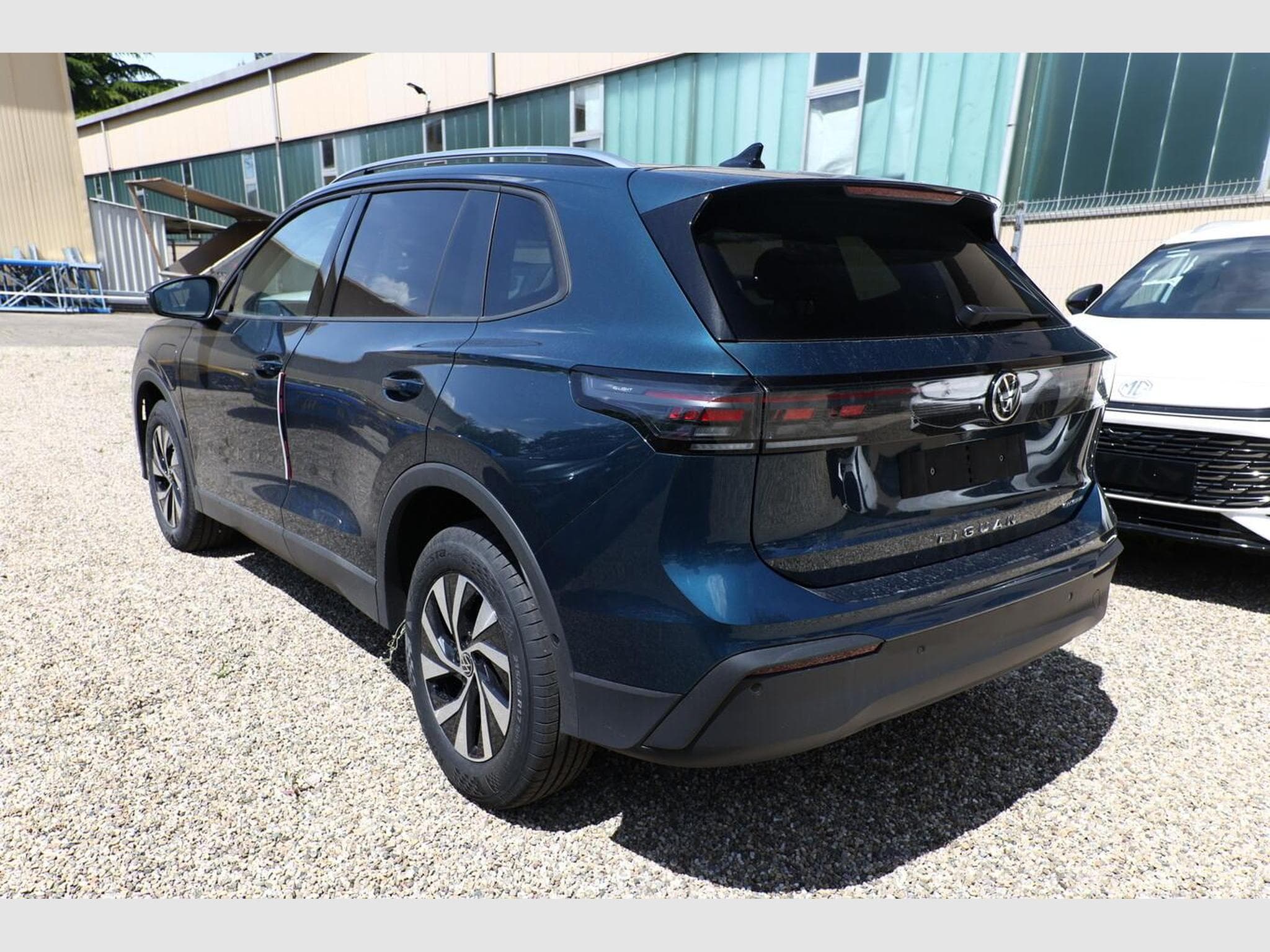 VW Tiguan PHEV 5JGarantie IQ.Drive (2026) - Photo 4