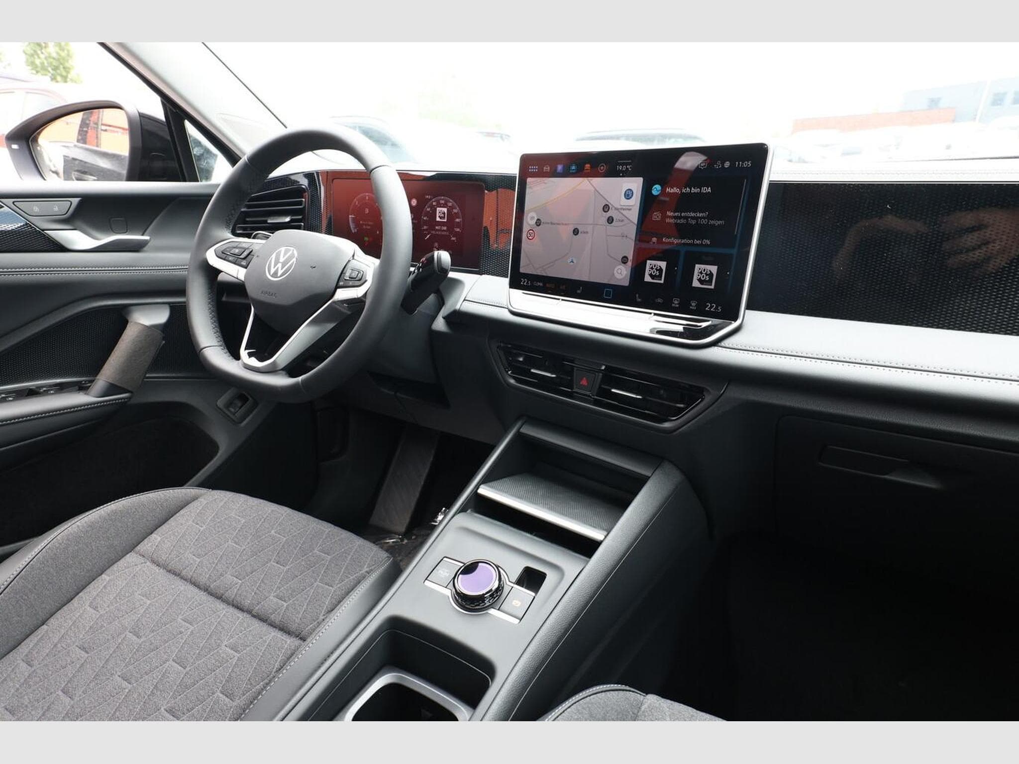 VW Tiguan DSG LED+ Pano (2026) - Foto 9