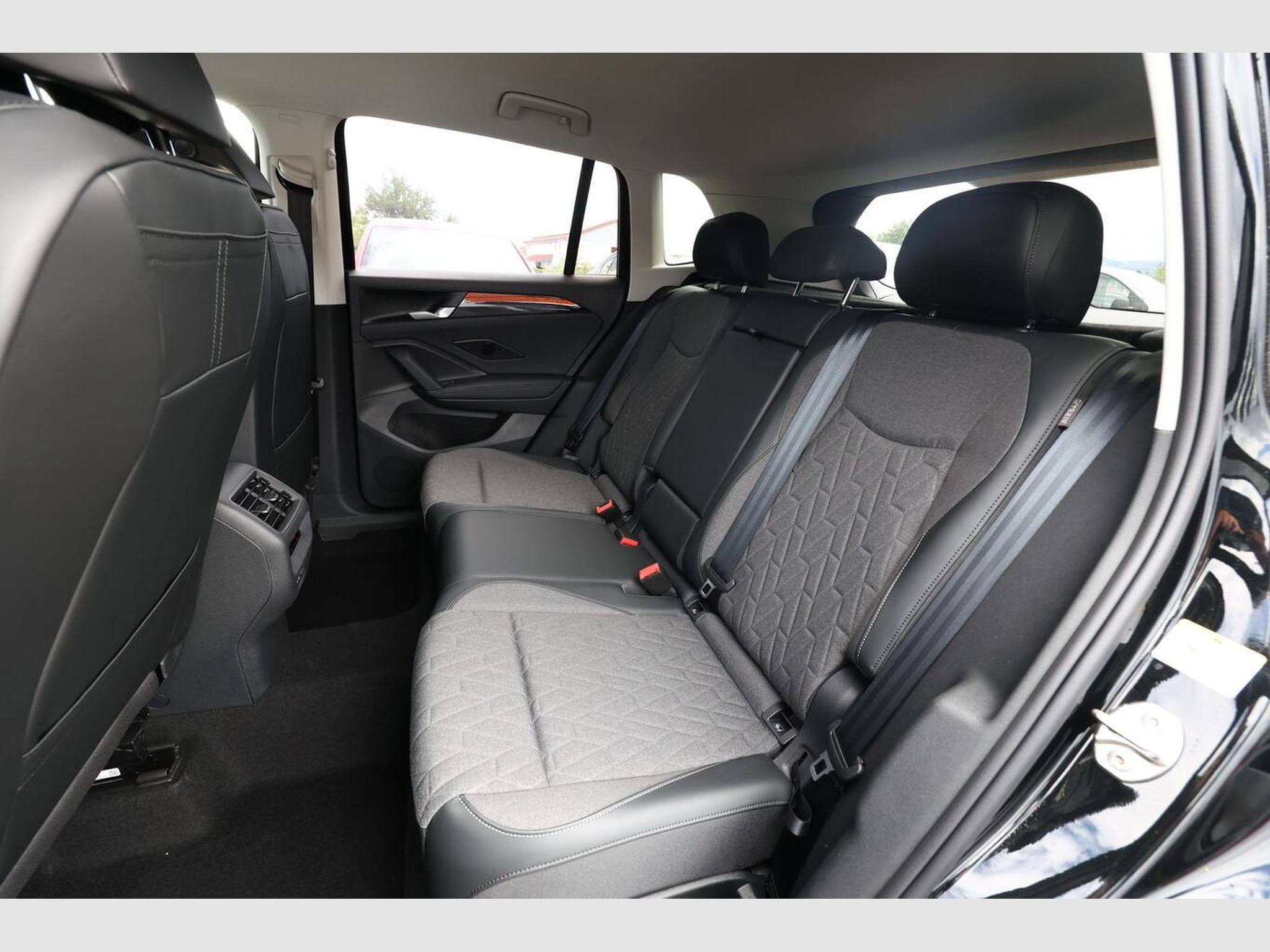 VW Tiguan DSG LED+ Nav (2026) - Photo 10
