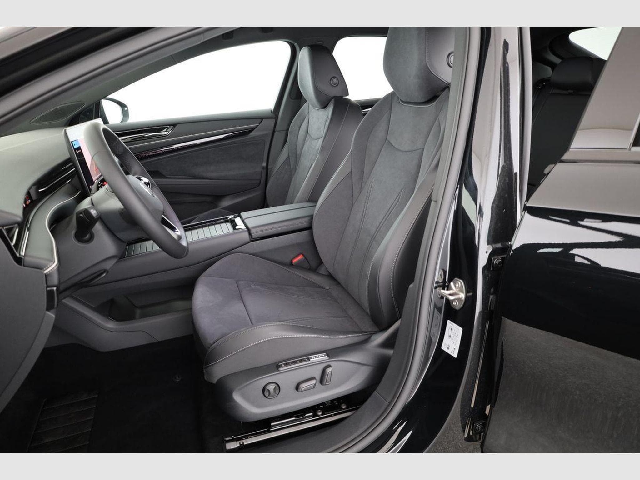VW ID.7 Pro 210 kW (2026) - Foto 10