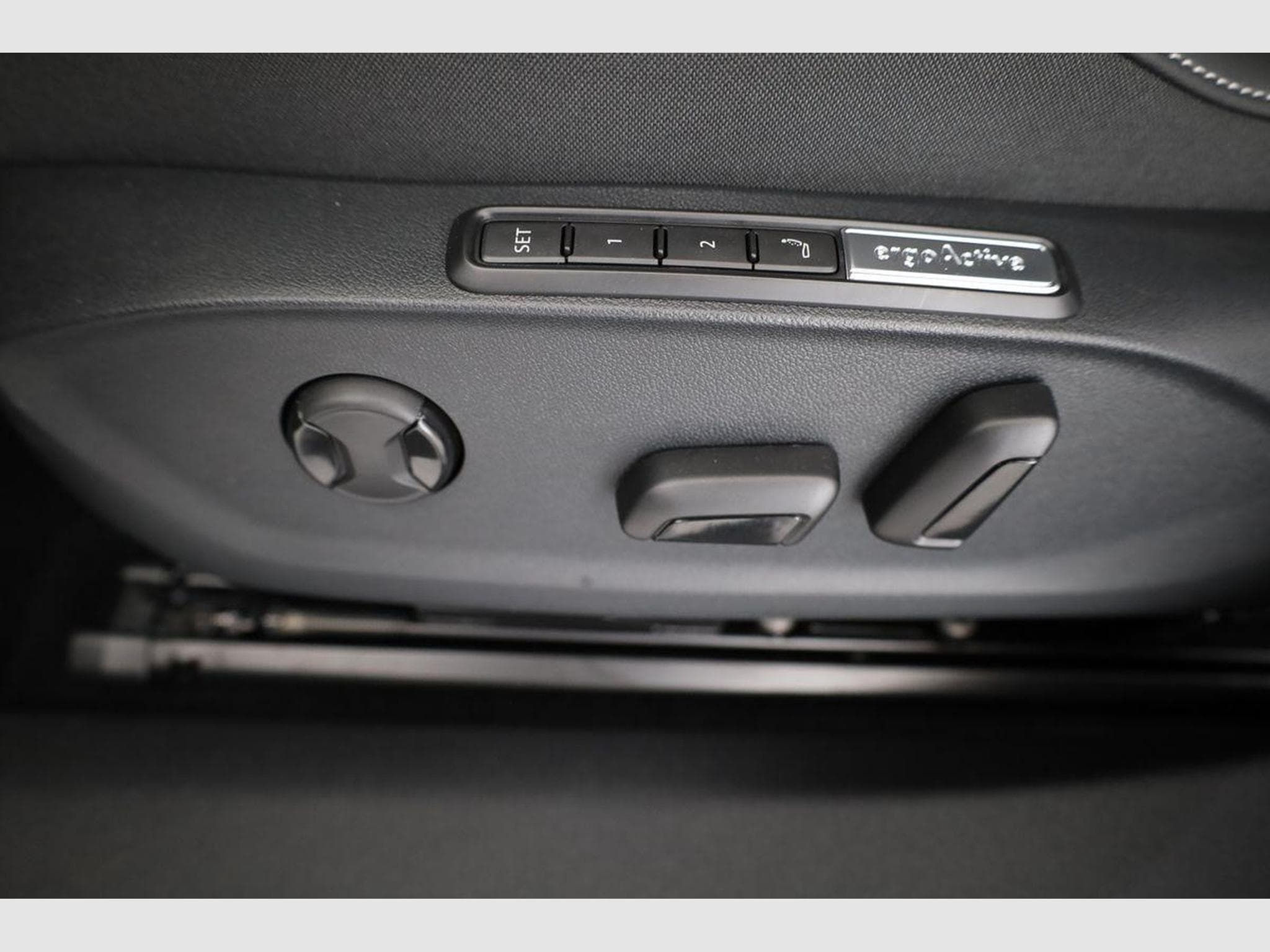 VW ID.7 Pro 210 kW (2026) - Foto 12