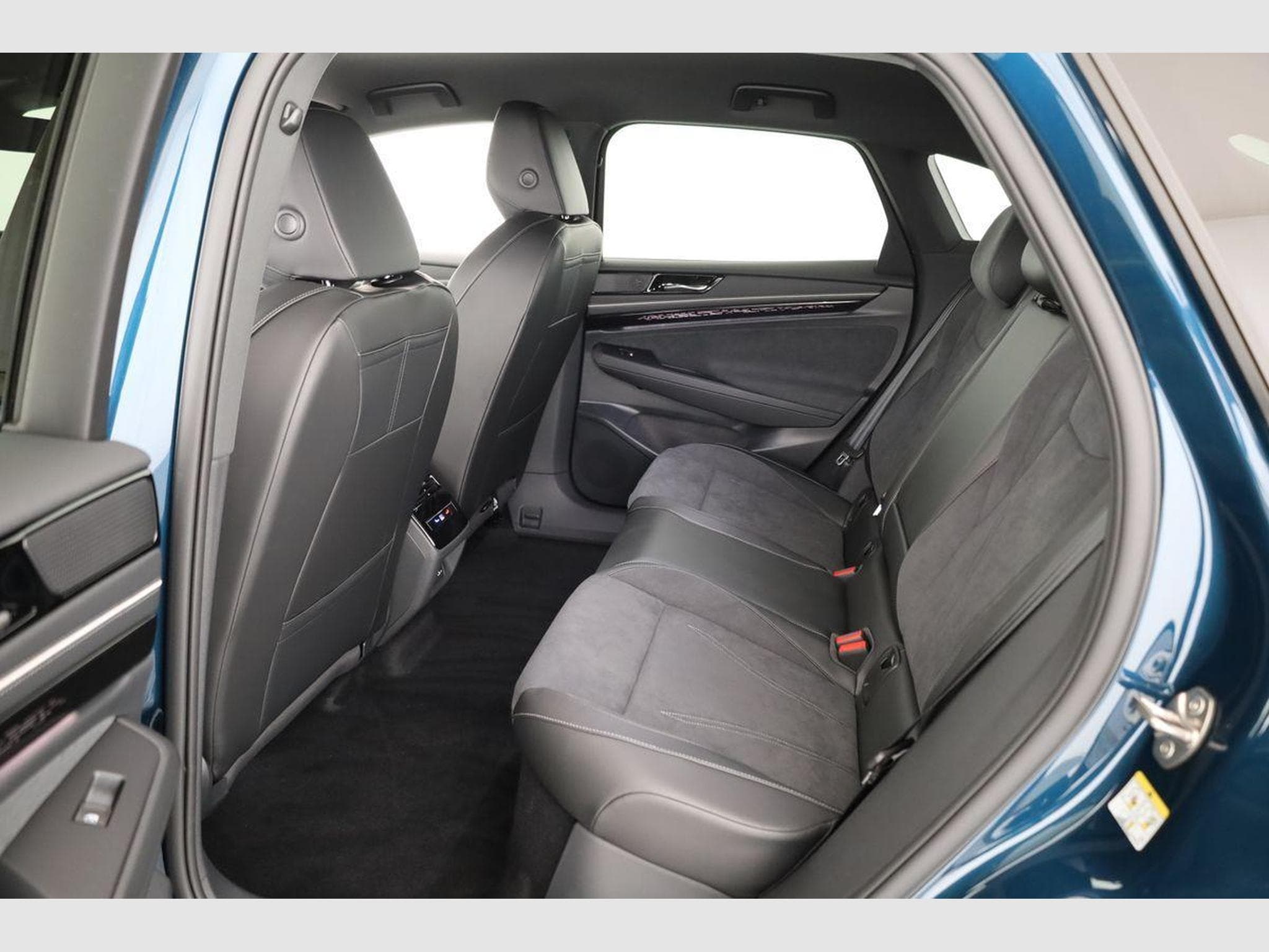 VW ID.7 Pro 210 kW (2026) - Foto 8