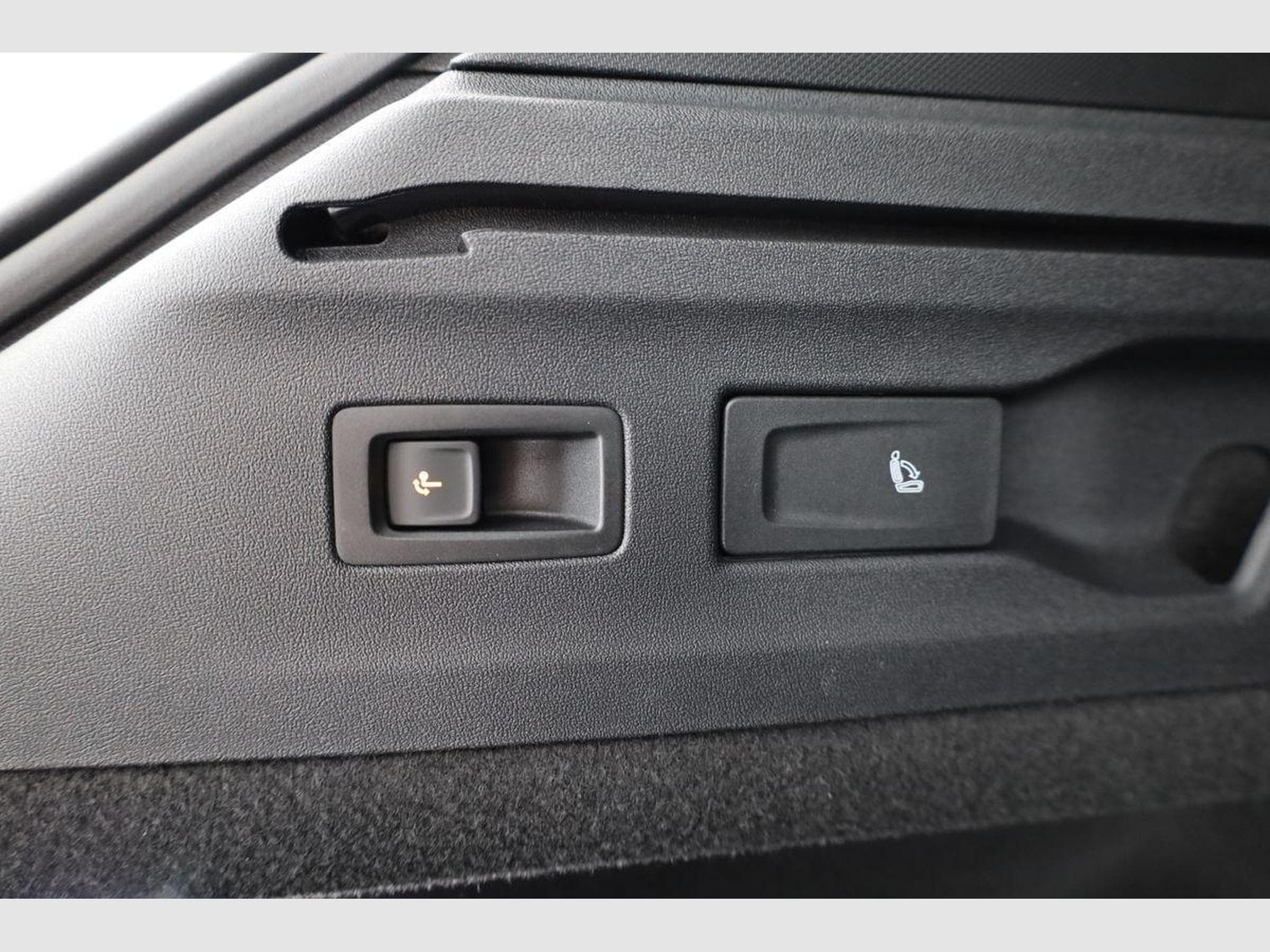 VW ID.7 Pro 210 kW (2026) - Photo 12