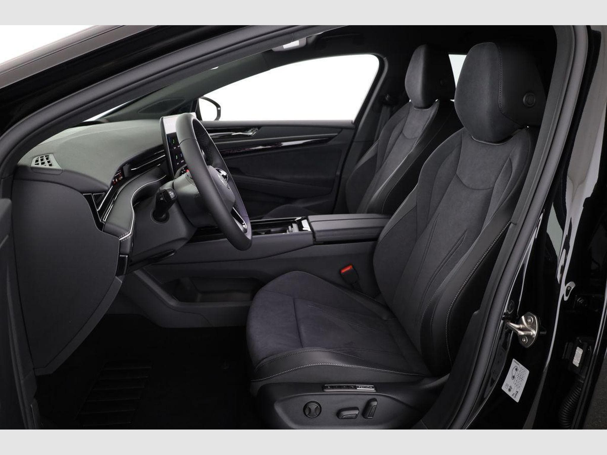 VW ID.7 Pro 210 kW (2026) - Photo 9