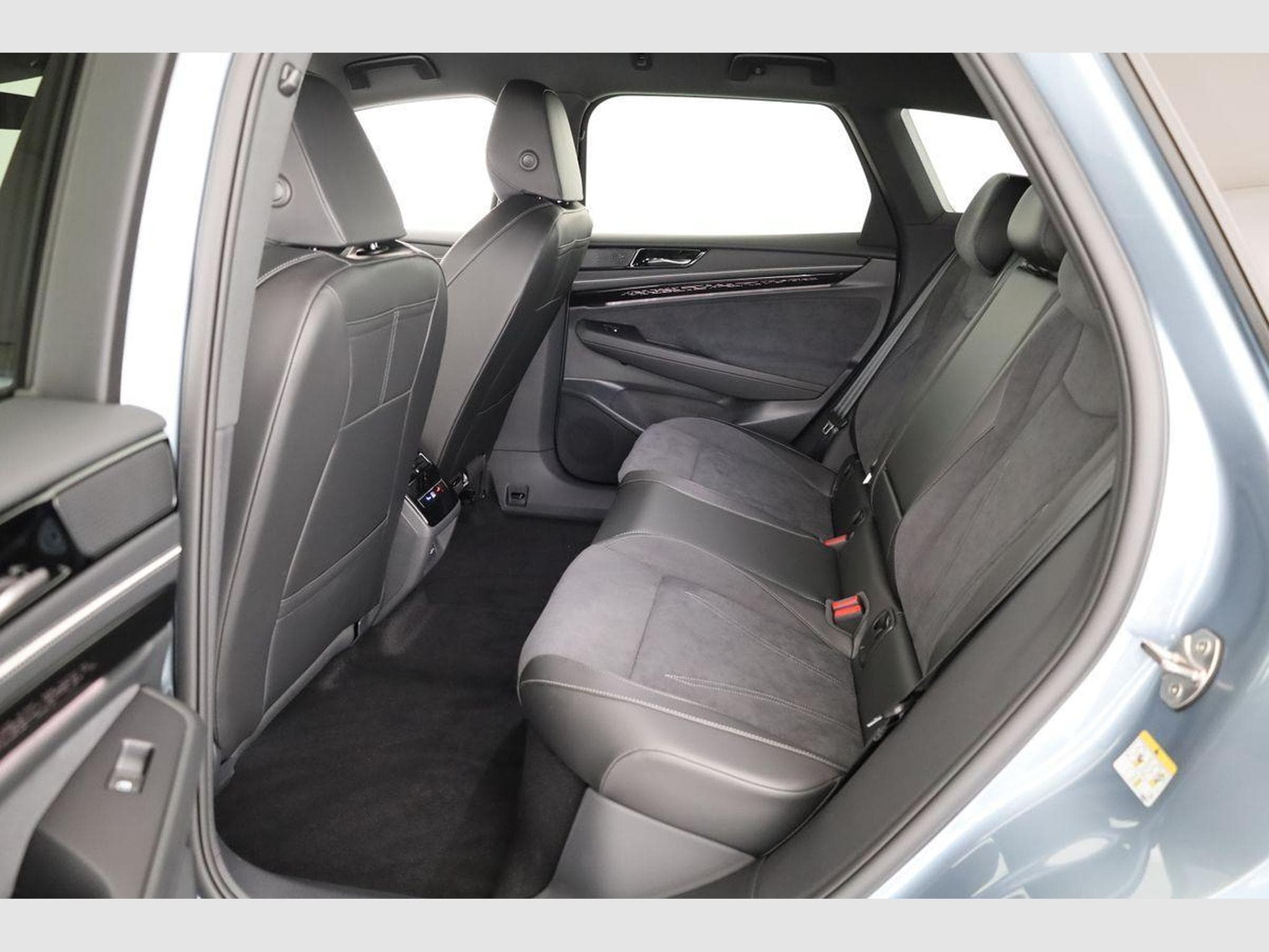 VW ID.7 Pro 210 kW (2026) - Photo 10