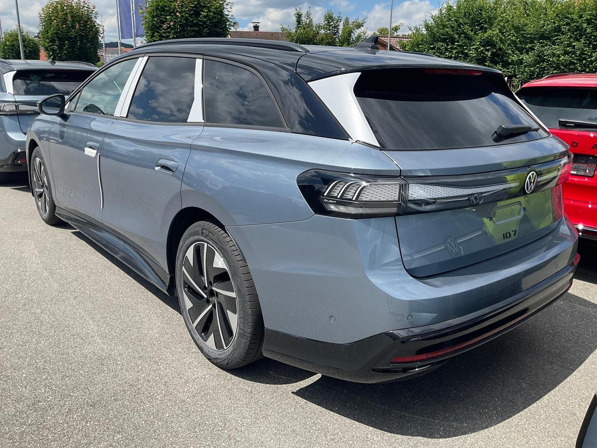 VW ID.7 Kombi Pro 210 kW (2026) - Photo 2