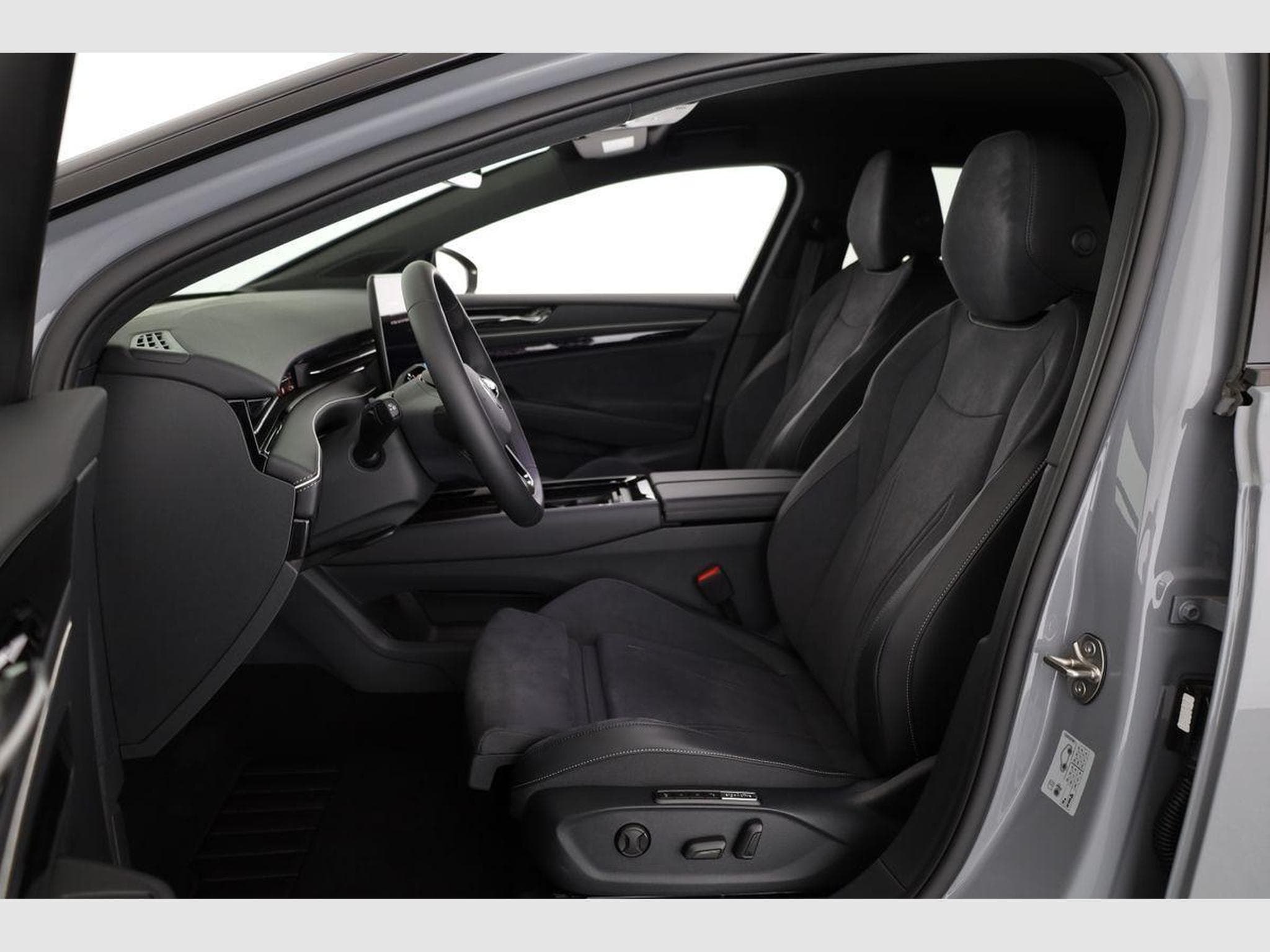 VW ID.7 Pro 210 kW (2026) - Foto 9