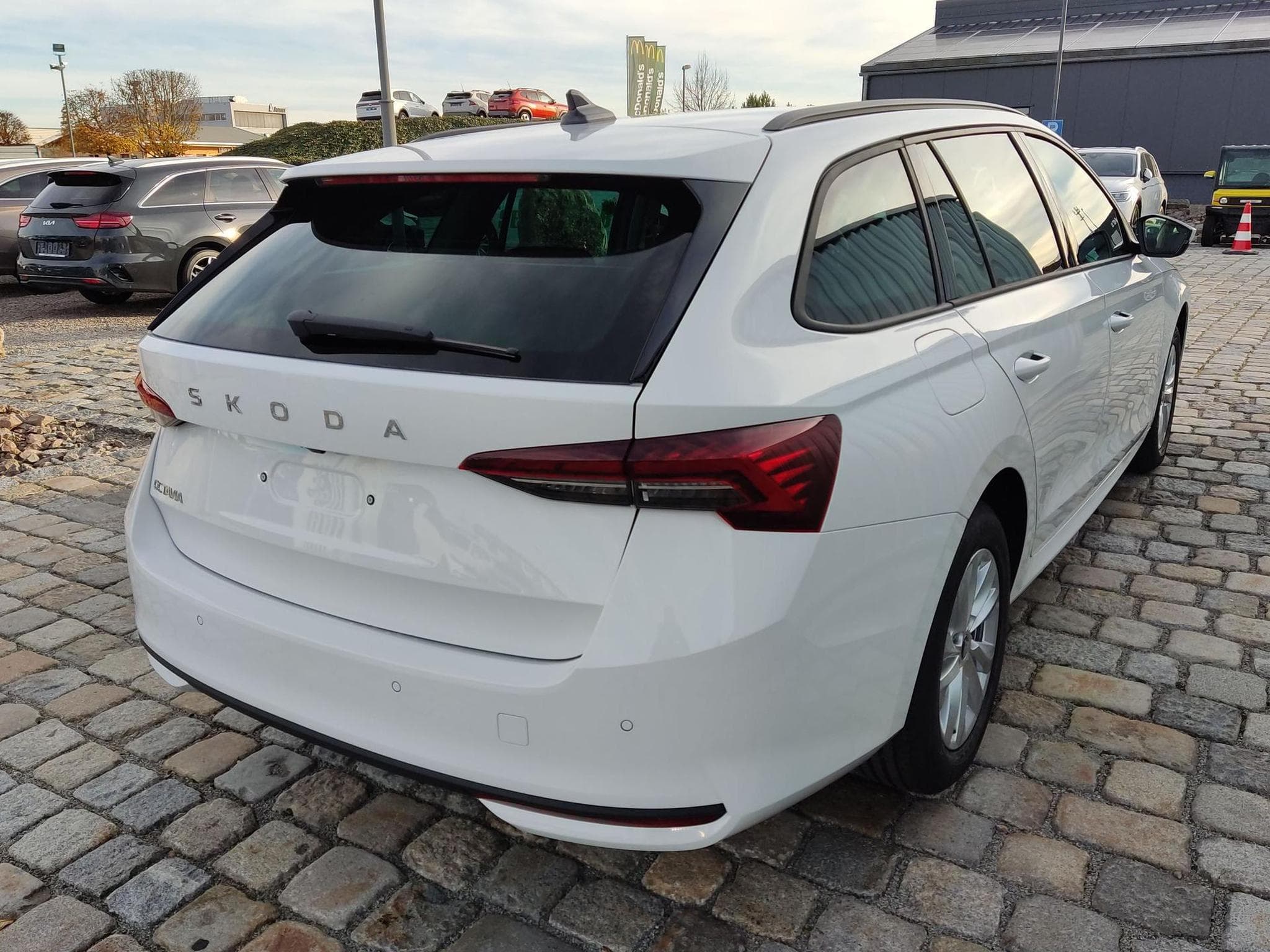 Skoda Octavia Selection 2,0 TDI (2026) - Photo 2