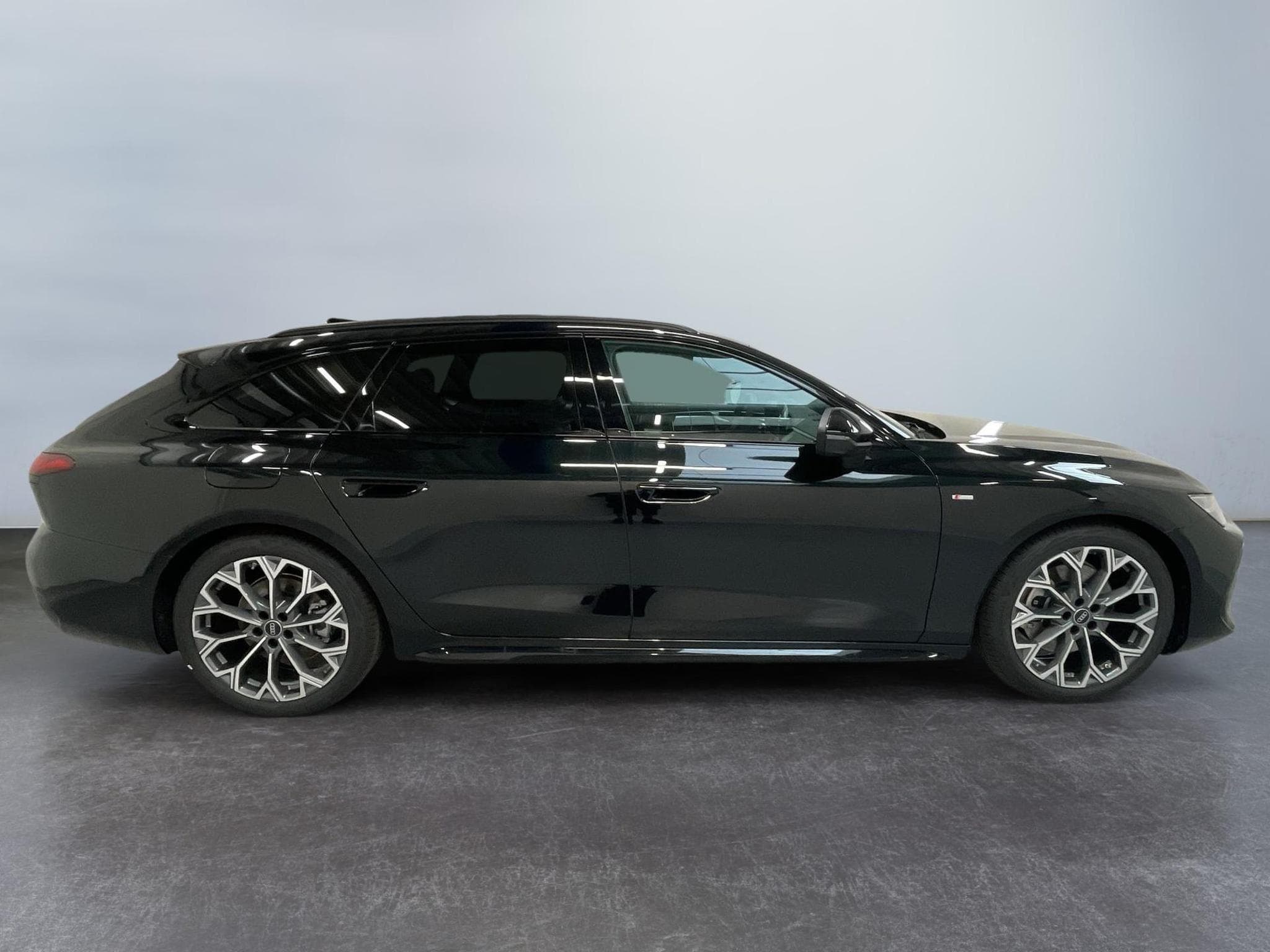 Audi A6 Avant S-Line 2.0 (2025) - Foto 8