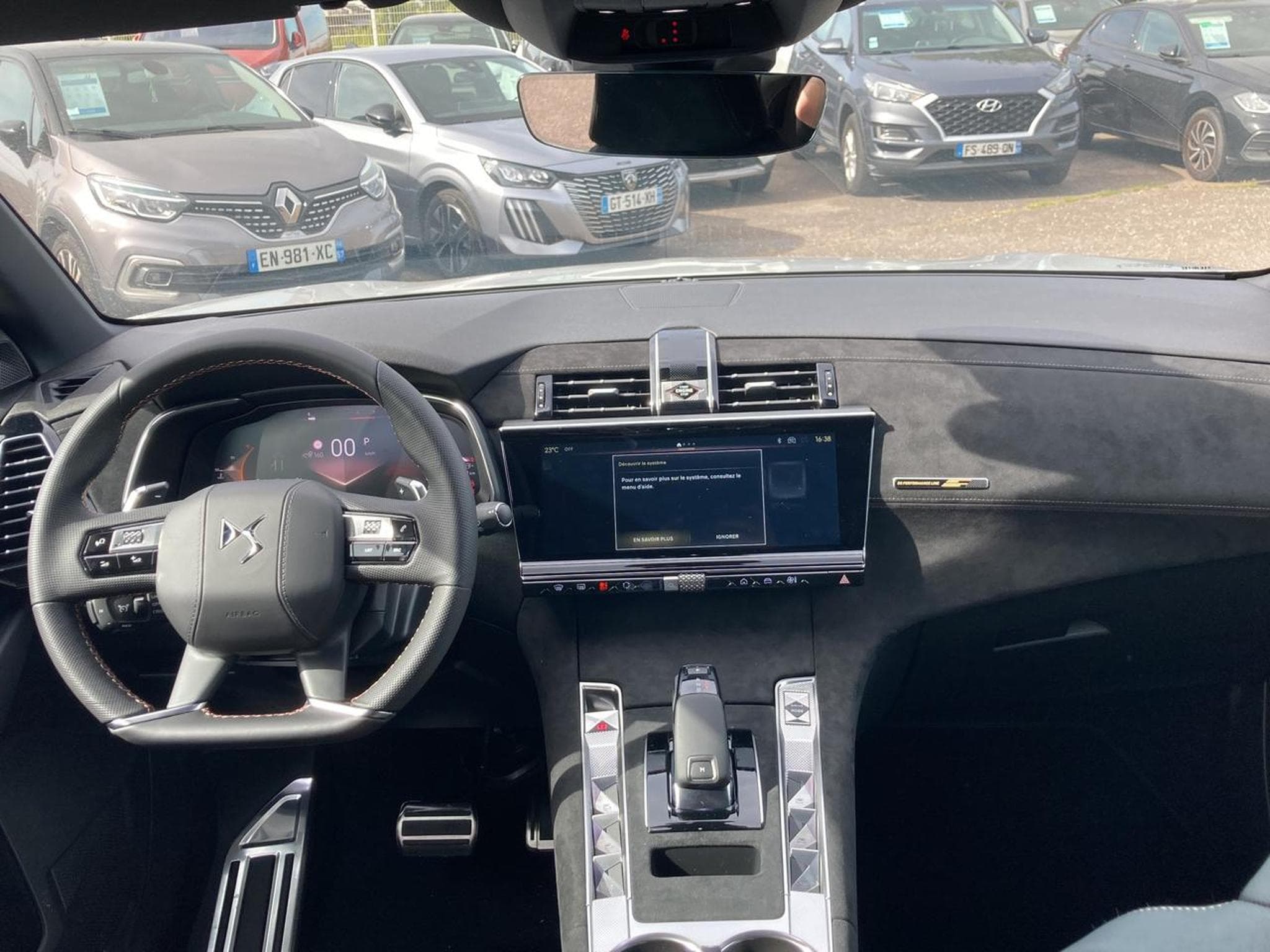 DS Automobiles DS7 1.5 BLUEHDI 130 PERFORMANCE LINE (2026) - Photo 10