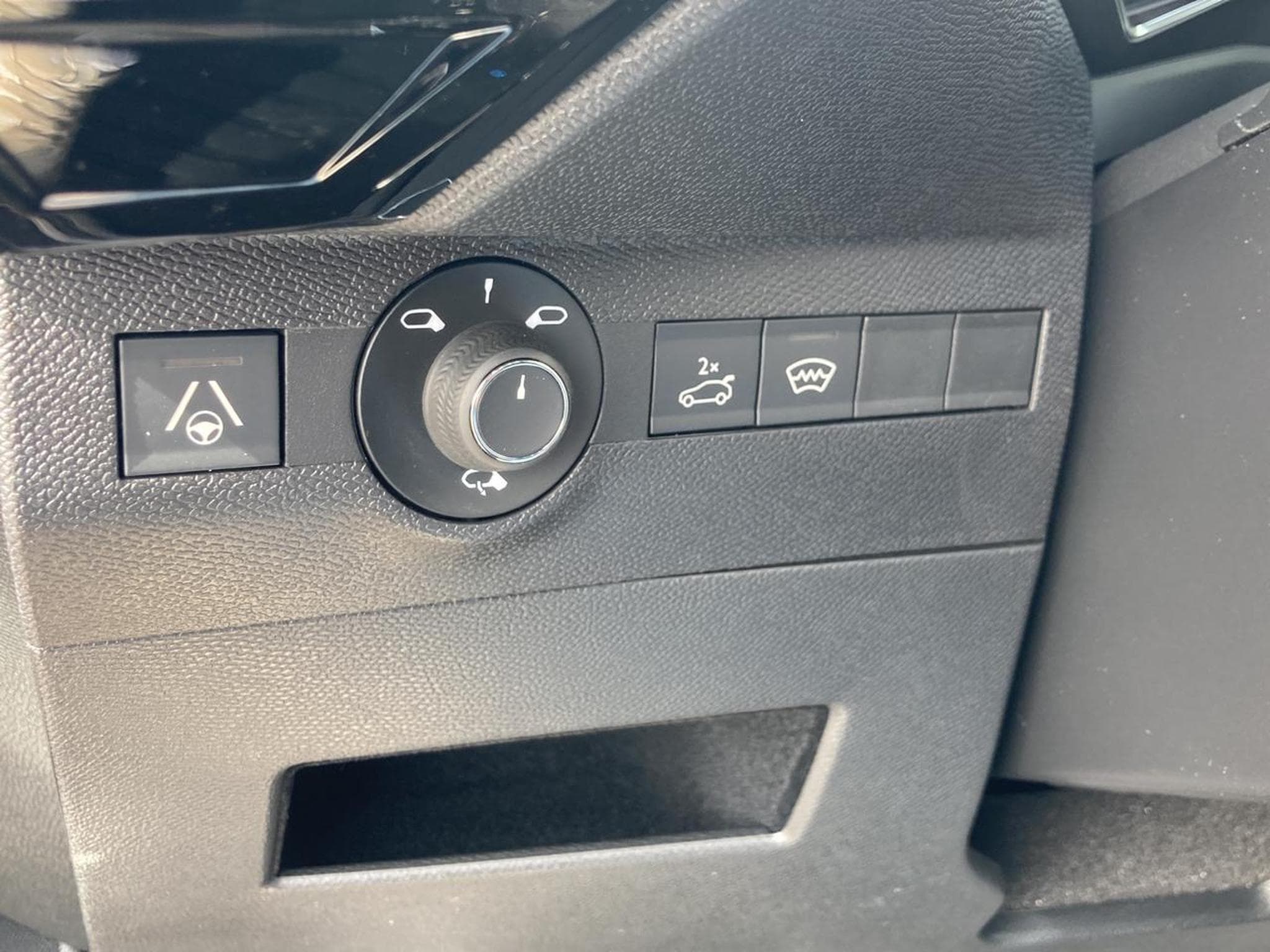 DS Automobiles DS7 1.5 BLUEHDI 130 PERFORMANCE LINE (2026) - Photo 13