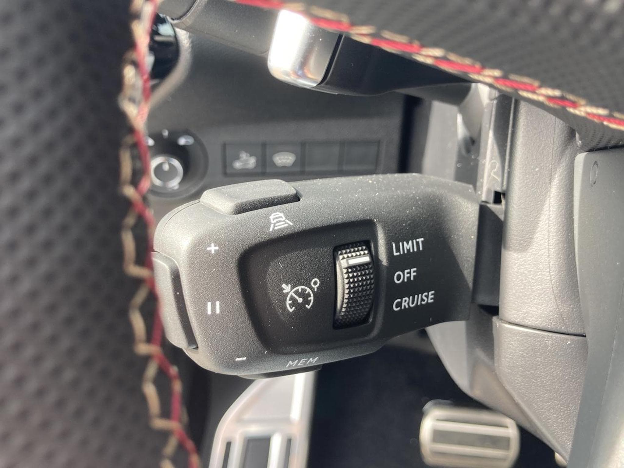 DS Automobiles DS7 1.5 BLUEHDI 130 PERFORMANCE LINE (2026) - Photo 14