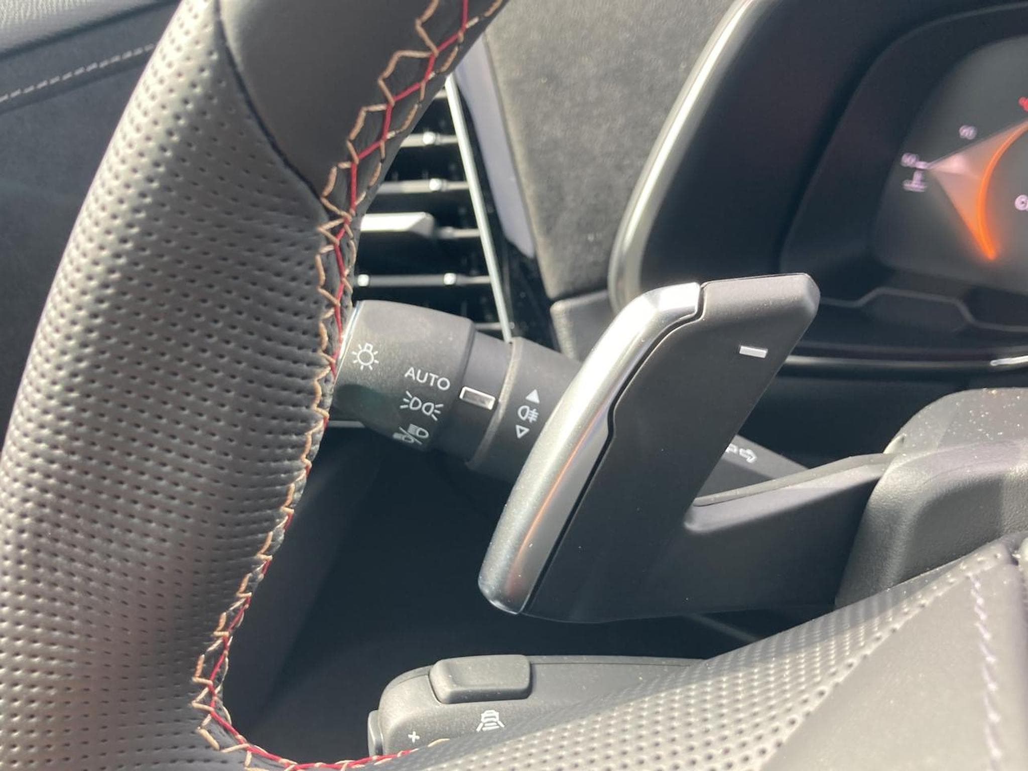 DS Automobiles DS7 1.5 BLUEHDI 130 PERFORMANCE LINE (2026) - Photo 16