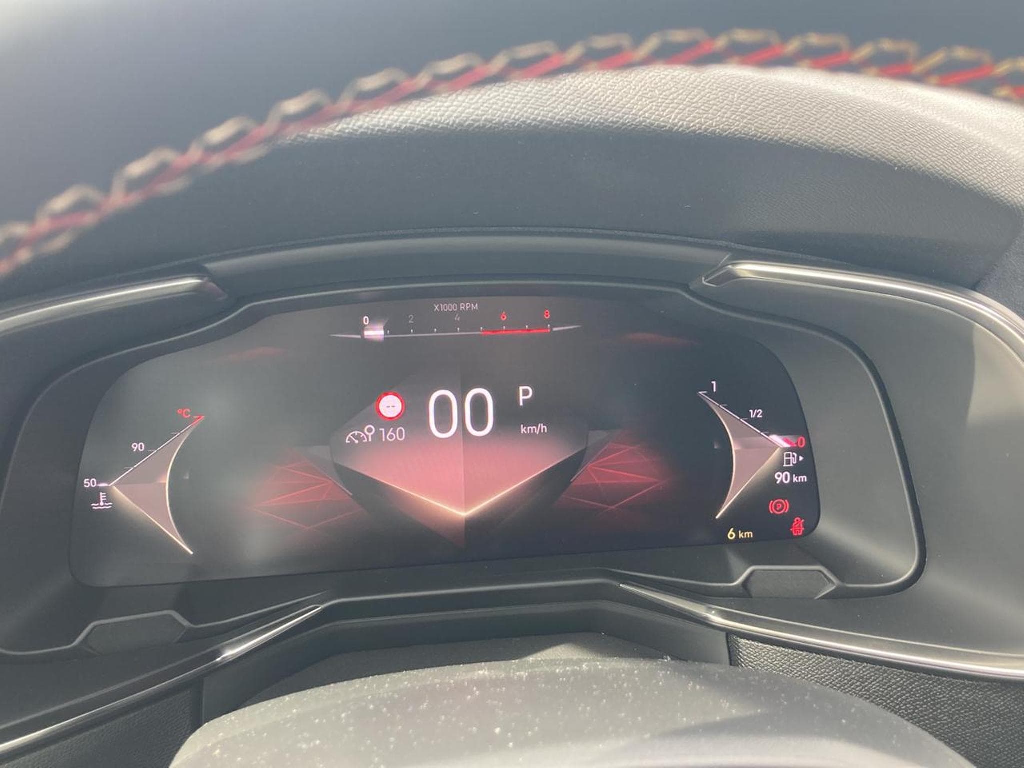 DS Automobiles DS7 1.5 BLUEHDI 130 PERFORMANCE LINE (2026) - Photo 18