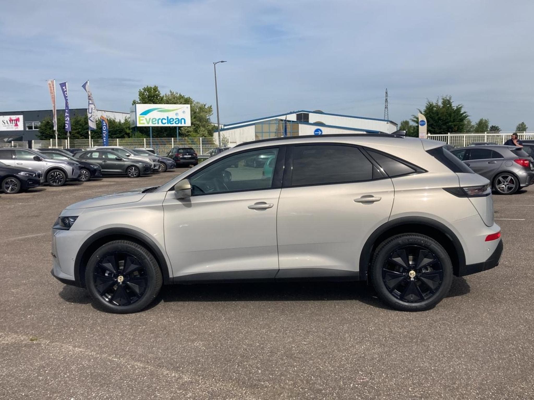 DS Automobiles DS7 1.5 BLUEHDI 130 PERFORMANCE LINE (2026) - Photo 8