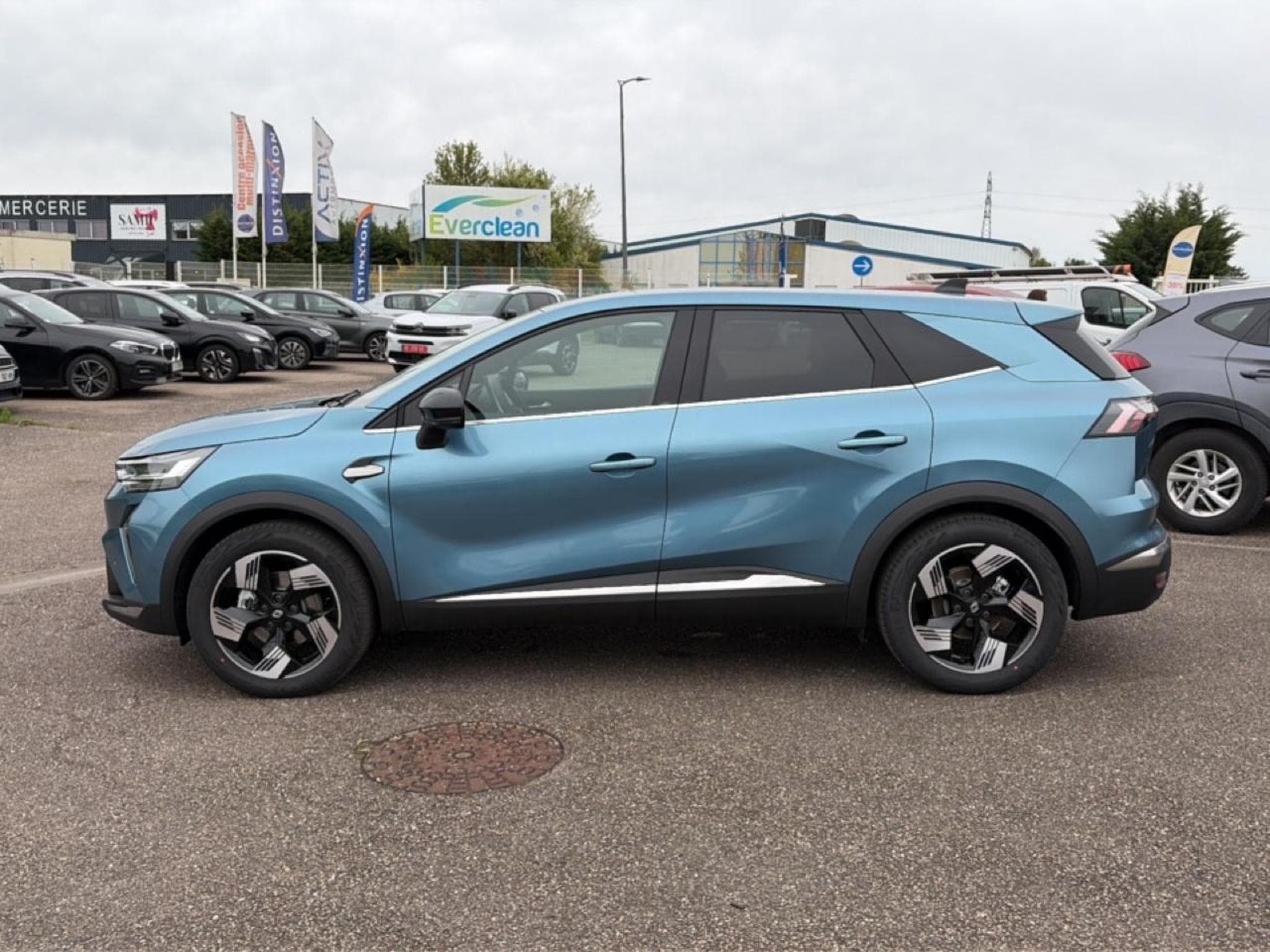 Renault SYMBIOZ 1.8 E-TECH FULL HYBRID 160 TECHNO (2026) - Photo 8