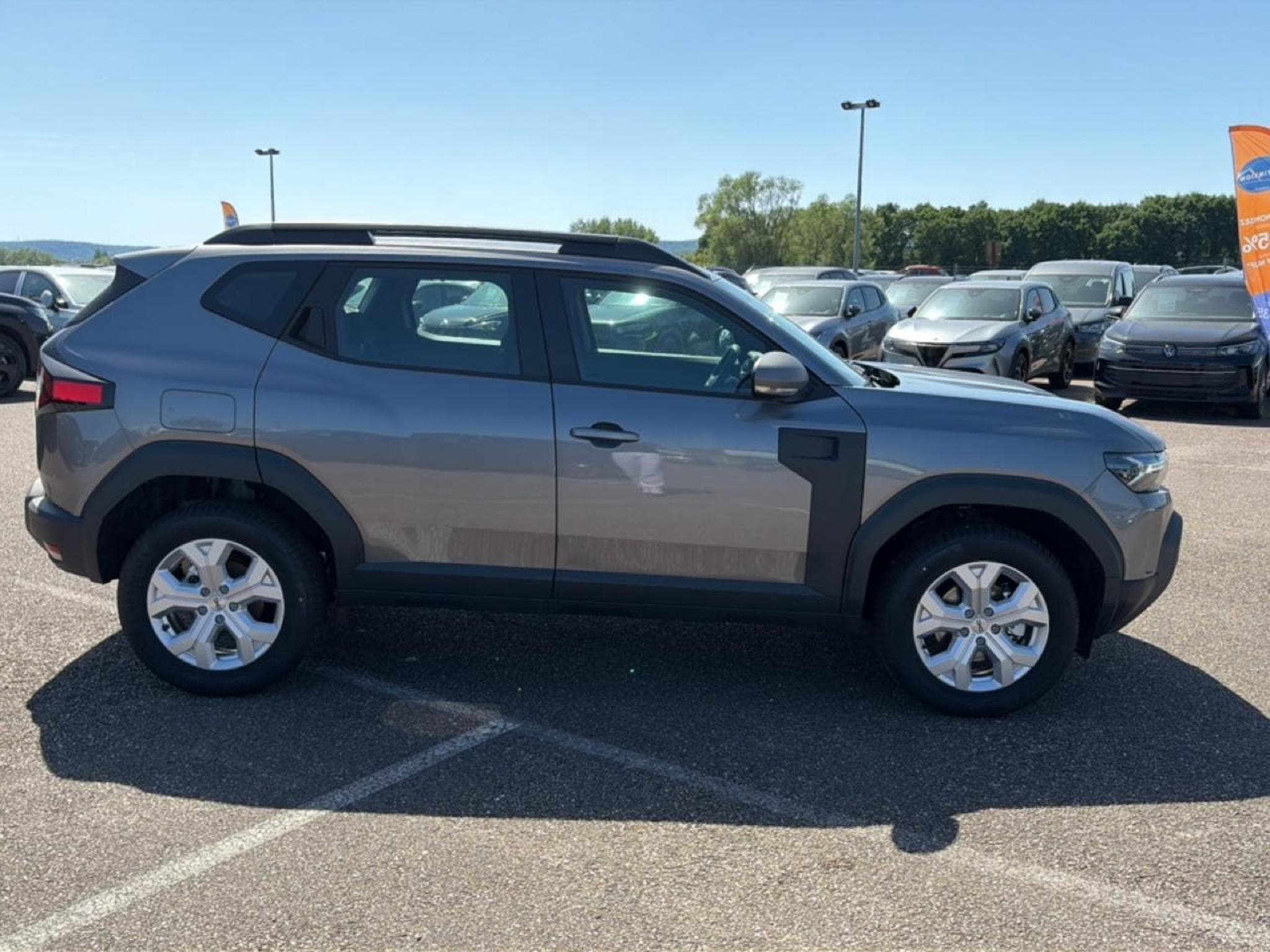 Dacia DUSTER 1.2 HYBRID-G 150 EXPRESSION 4X4 (2026) - Photo 4