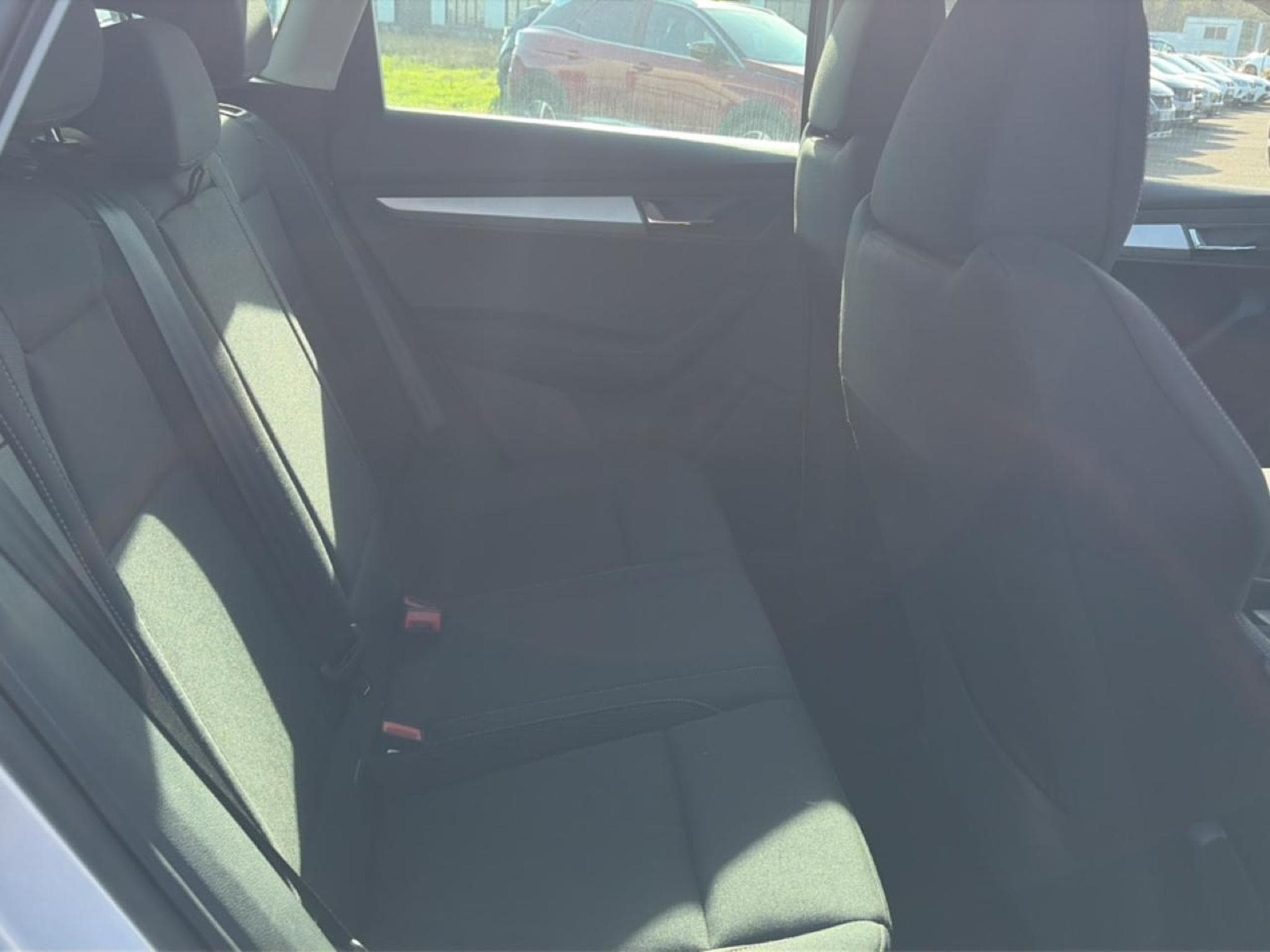 Skoda KAROQ 1.5 TSI 150 SELECTION DSG7 (2025) - Photo 17