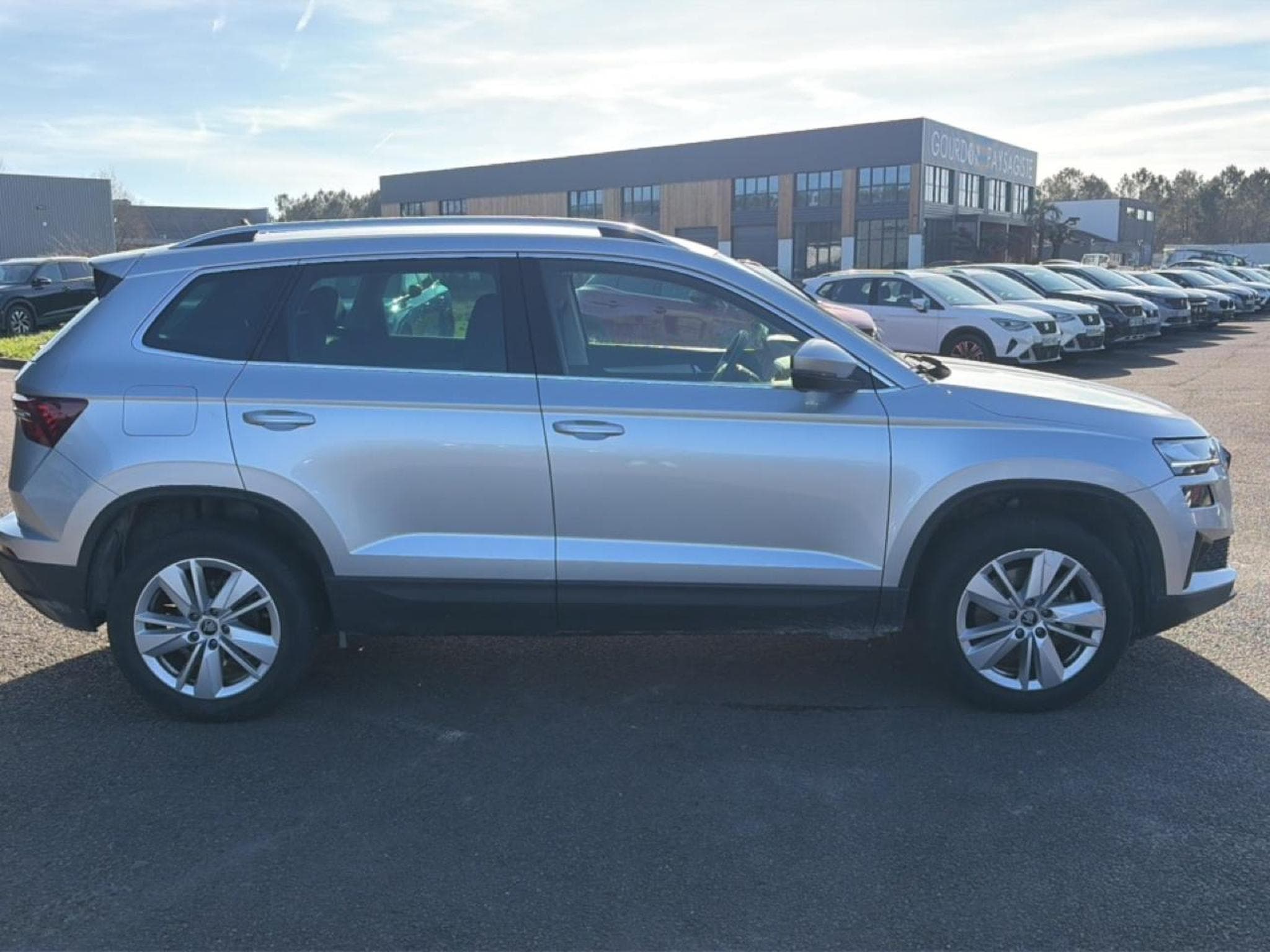 Skoda KAROQ 1.5 TSI 150 SELECTION DSG7 (2025) - Photo 4