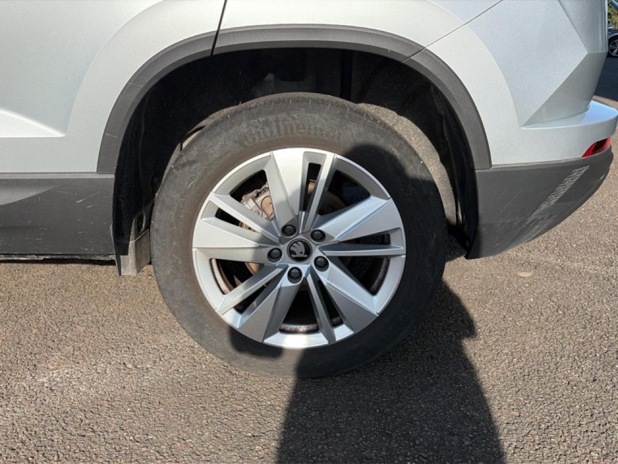 Skoda KAROQ 1.5 TSI 150 SELECTION DSG7 (2025) - Photo 9