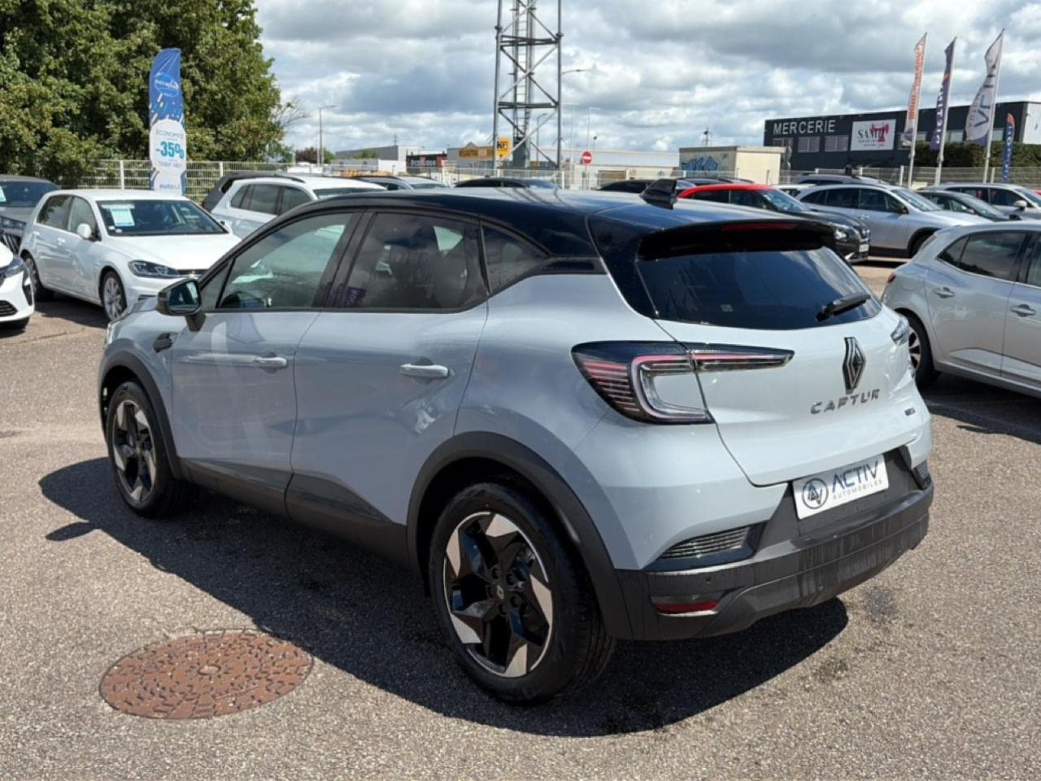 Renault CAPTUR II 1.8 E-TECH FULL HYBRID 160 TECHNO (2026) - Photo 7