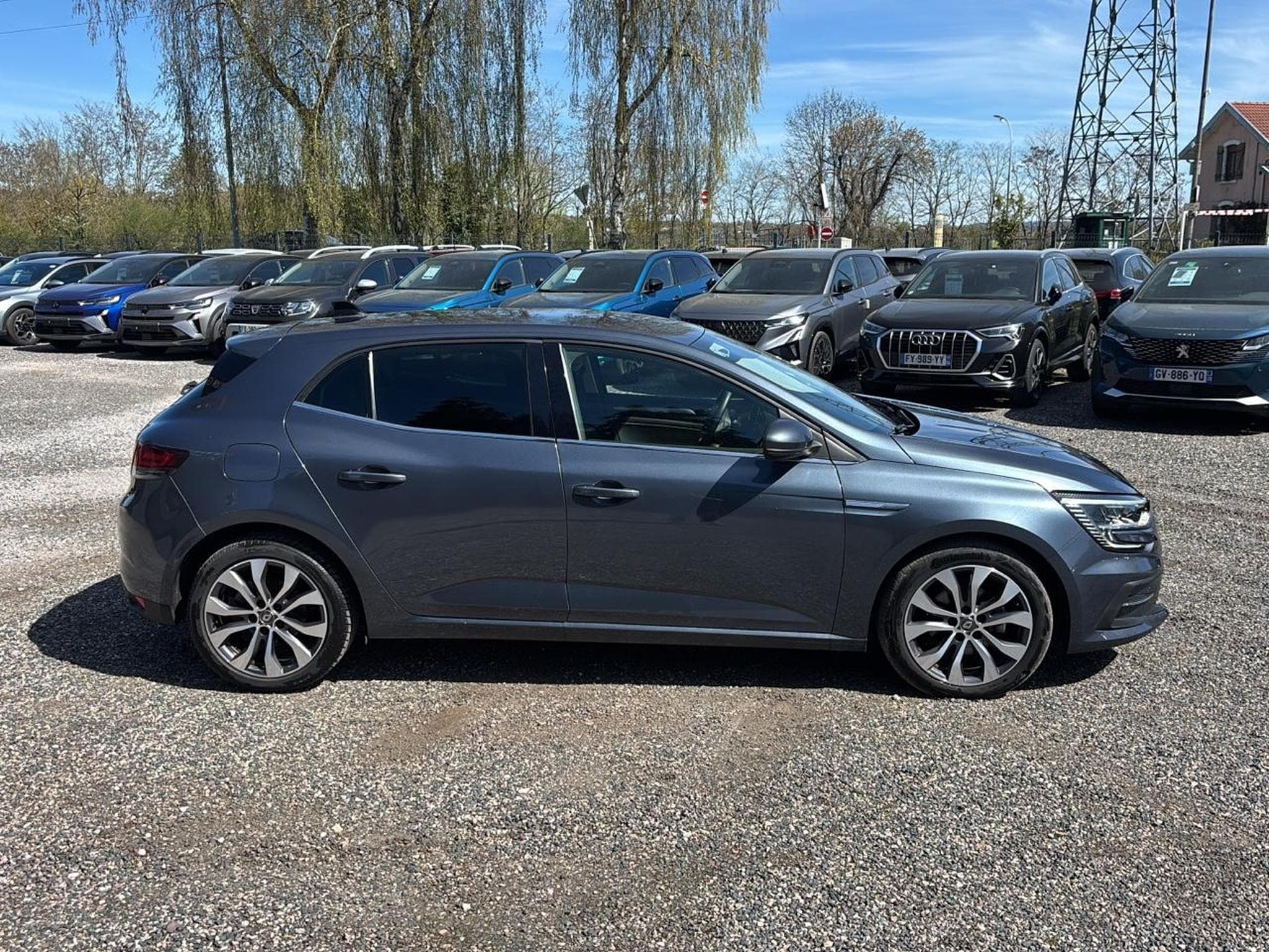 Renault MEGANE IV 1.5 BLUE DCI 115 TECHNO EDC (2023) - Photo 4