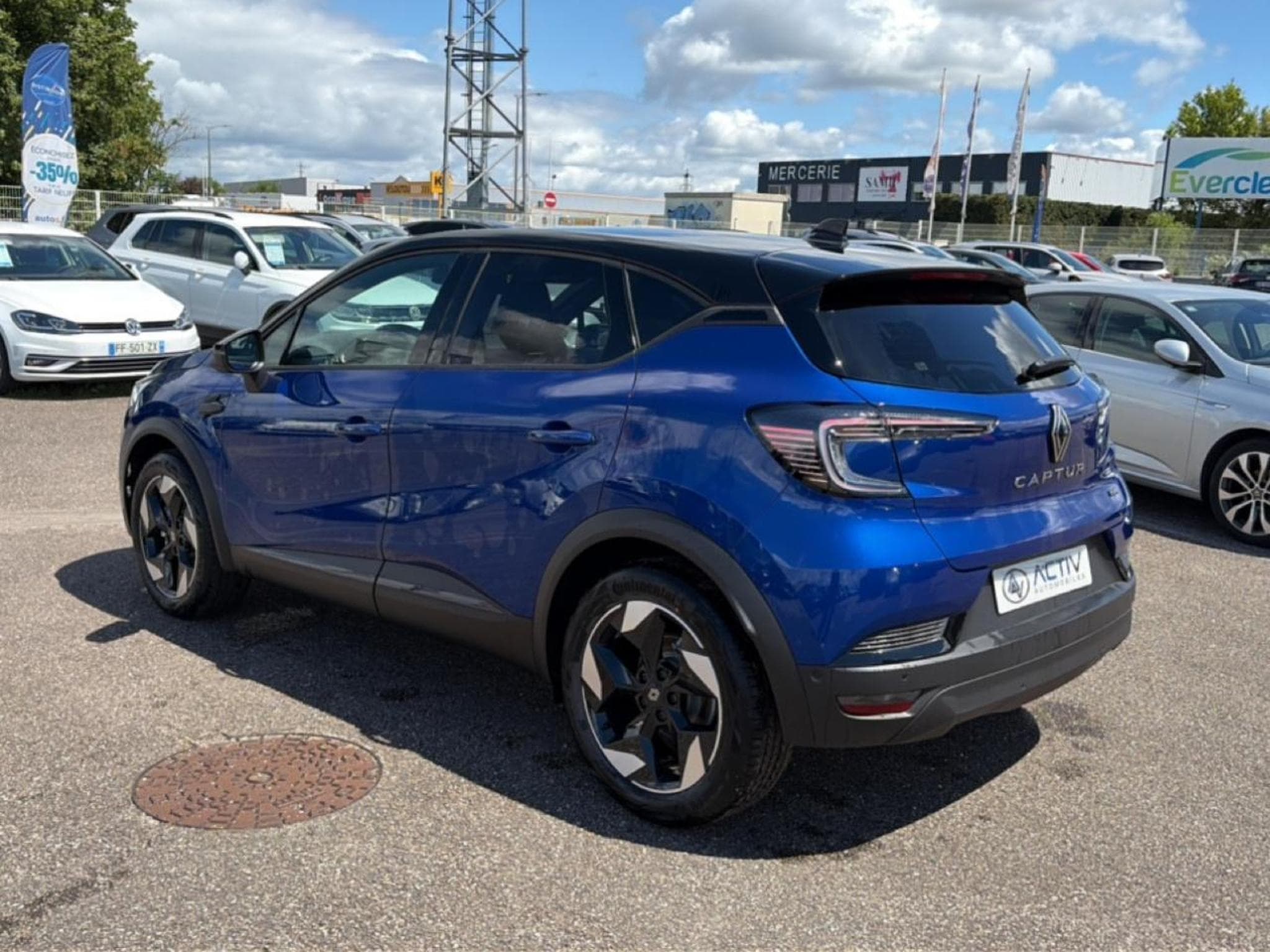 Renault CAPTUR II 1.8 E-TECH FULL HYBRID 160 TECHNO (2026) - Photo 7