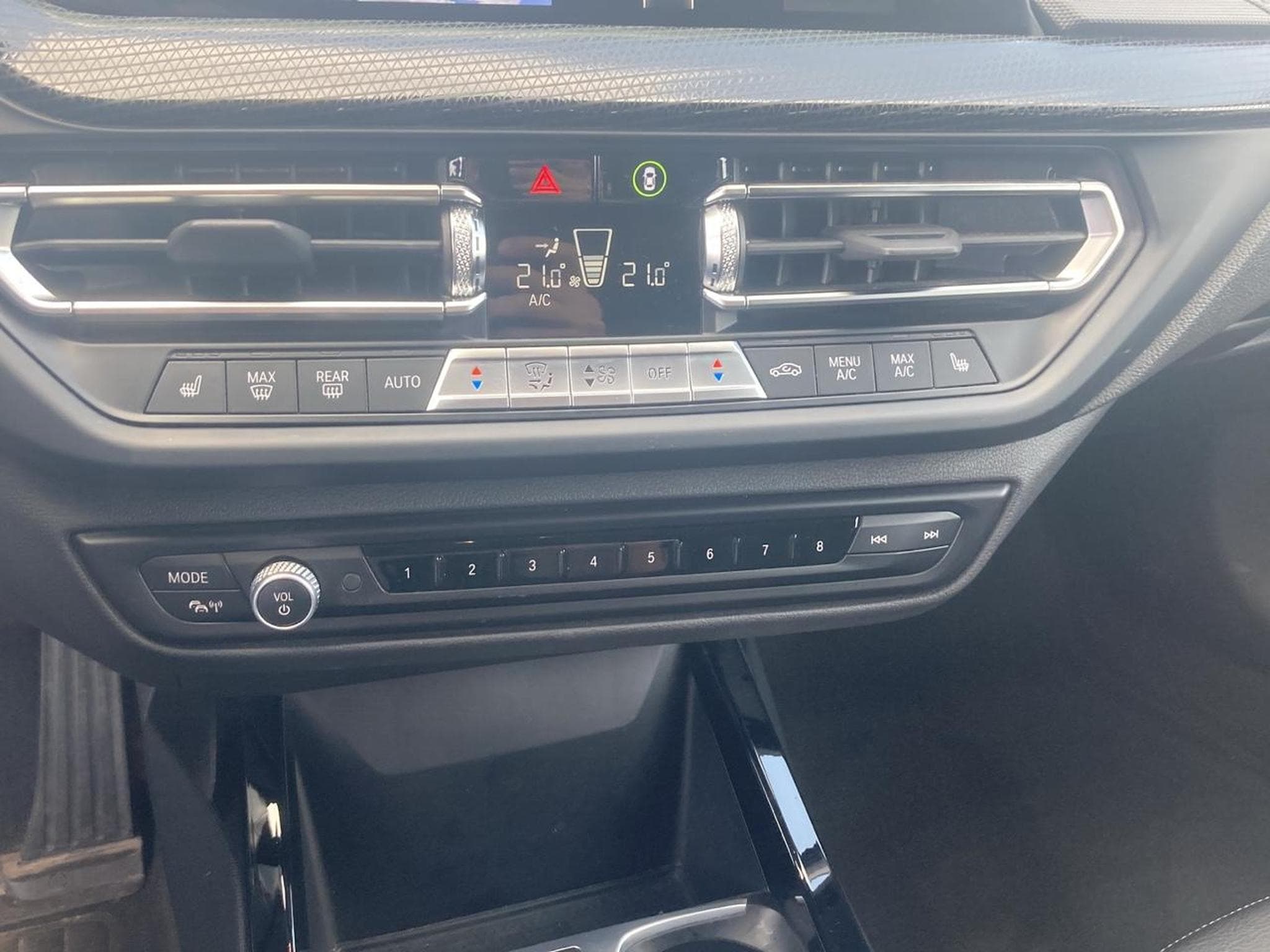 Bmw SERIE 1 (F40) 118I 136 EDITION SPORT DKG7 (2023) - Photo 11