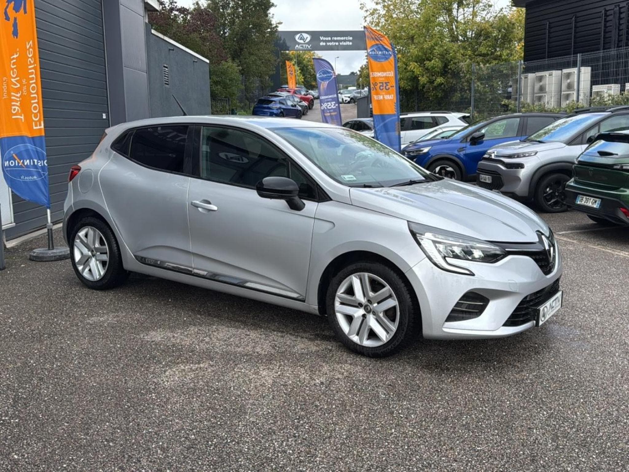 Renault CLIO V 1.0 TCE 90 ZEN (2021) - Photo 3