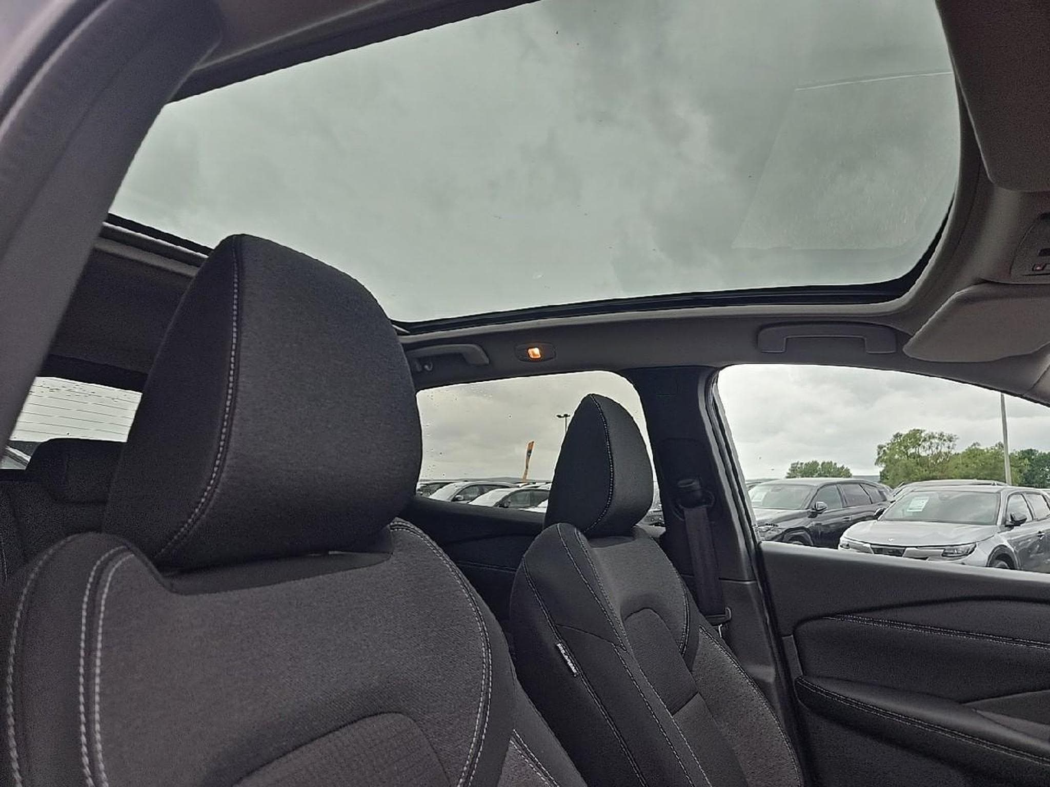 Nissan QASHQAI 1.3 MILD HYBRID 158 N-CONNECTA XTRONIC (2023) - Photo 13
