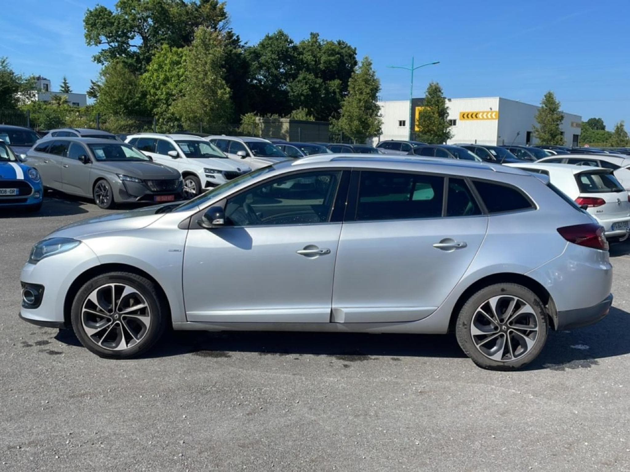 Renault MEGANE III ESTATE 1.5 DCI 110 BOSE EDC (2015) - Photo 8