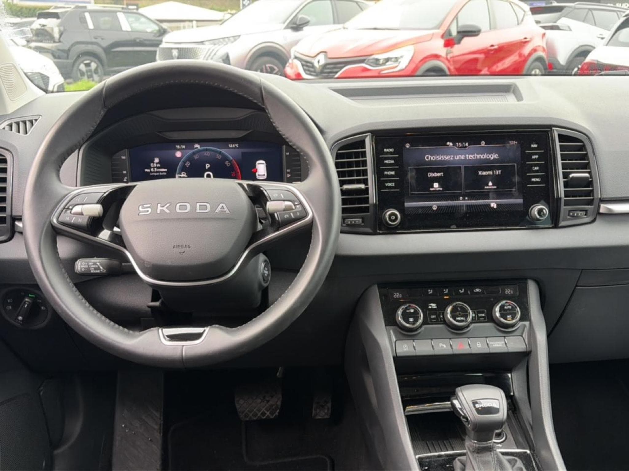 Skoda KAROQ 1.5 TSI 150 SELECTION DSG7 (2025) - Foto 19