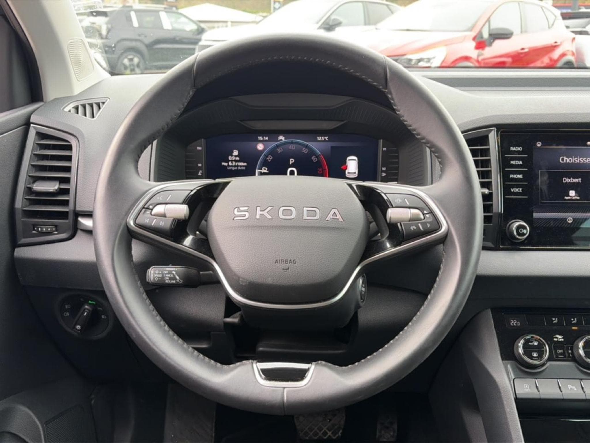 Skoda KAROQ 1.5 TSI 150 SELECTION DSG7 (2025) - Foto 20