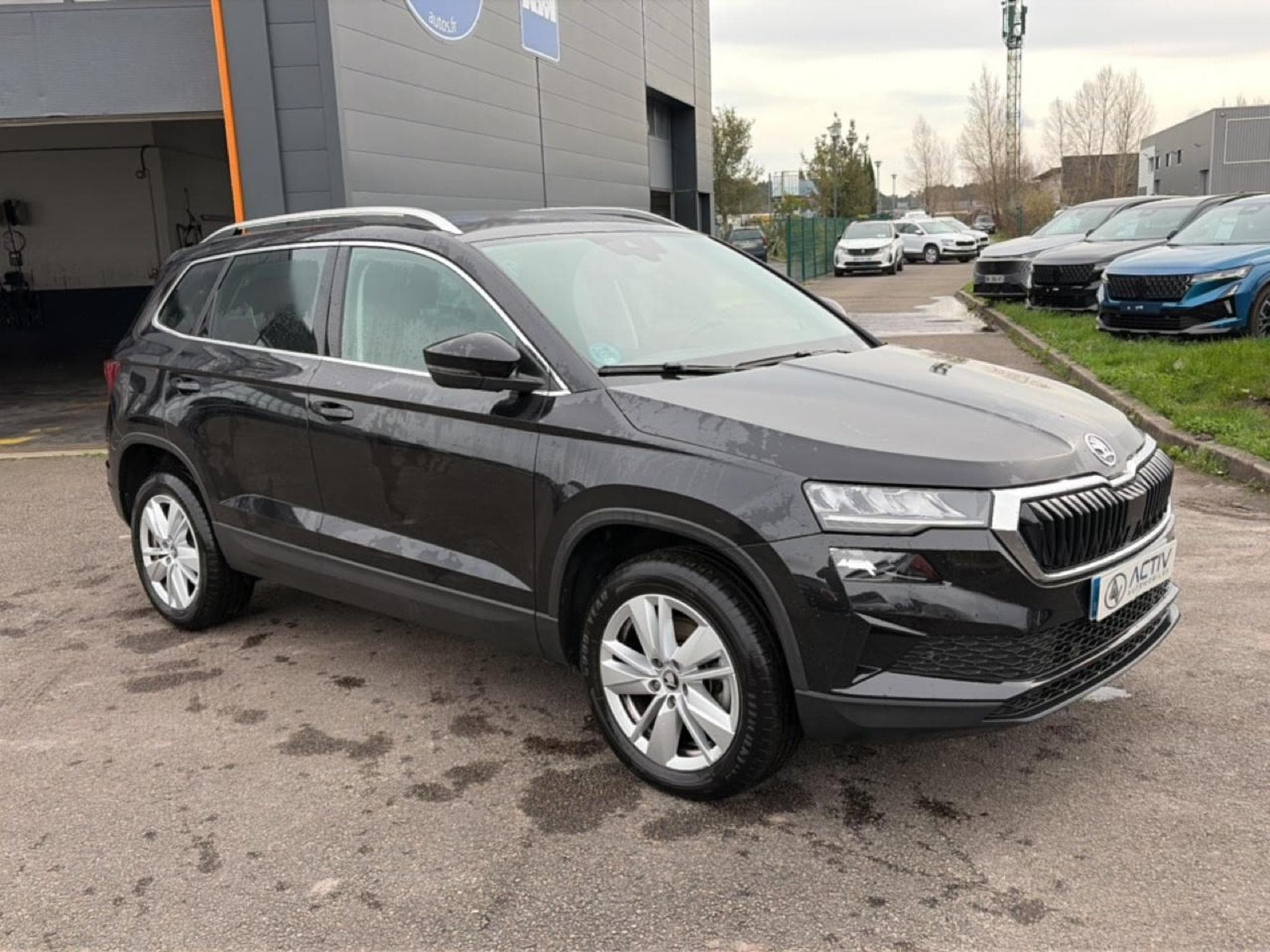 Skoda KAROQ 1.5 TSI 150 SELECTION DSG7 (2025) - Foto 3
