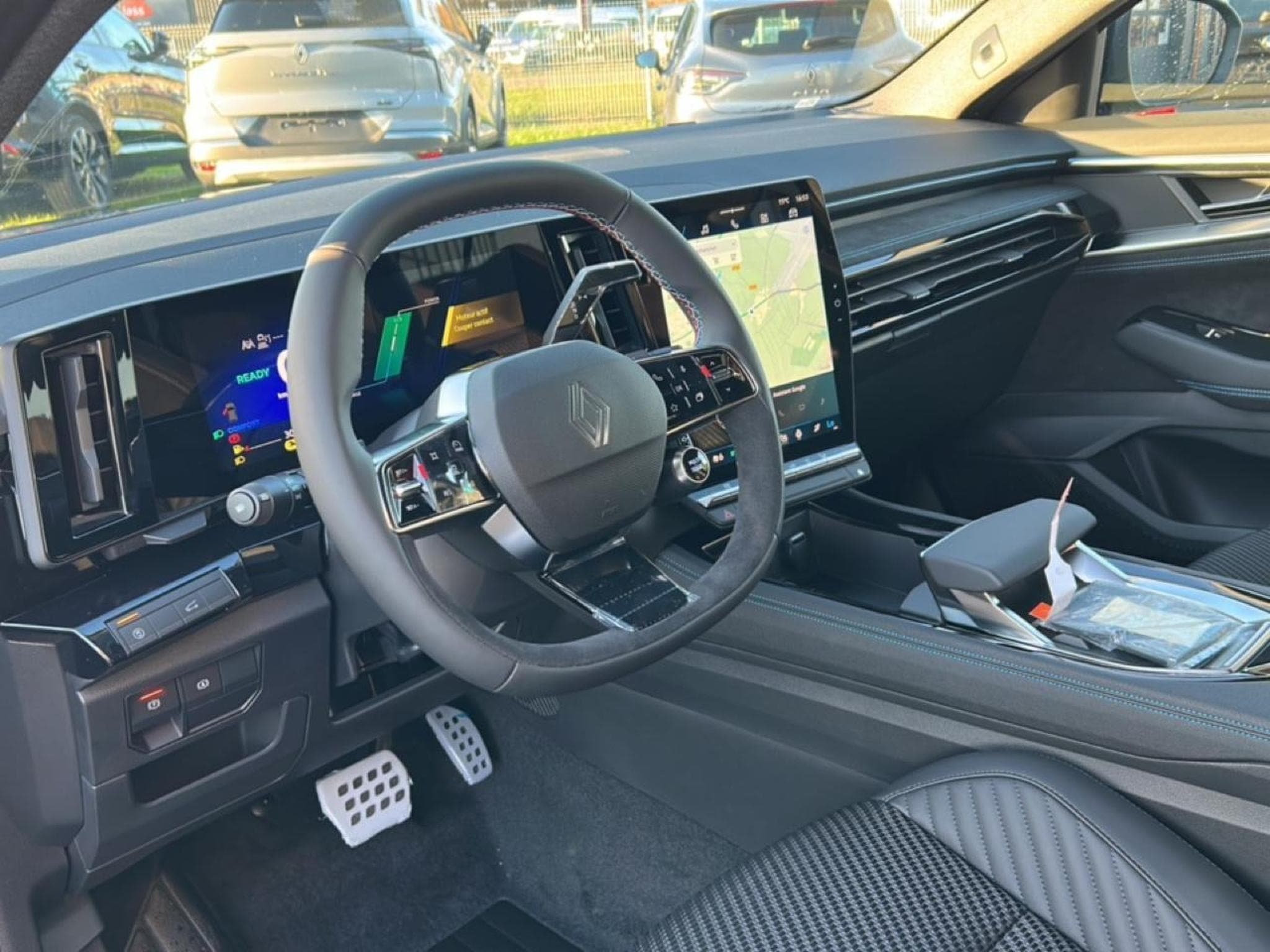 Renault AUSTRAL 1.2 E-TECH FULL HYBRID 200 ESPRIT ALPINE (2025) - Foto 10